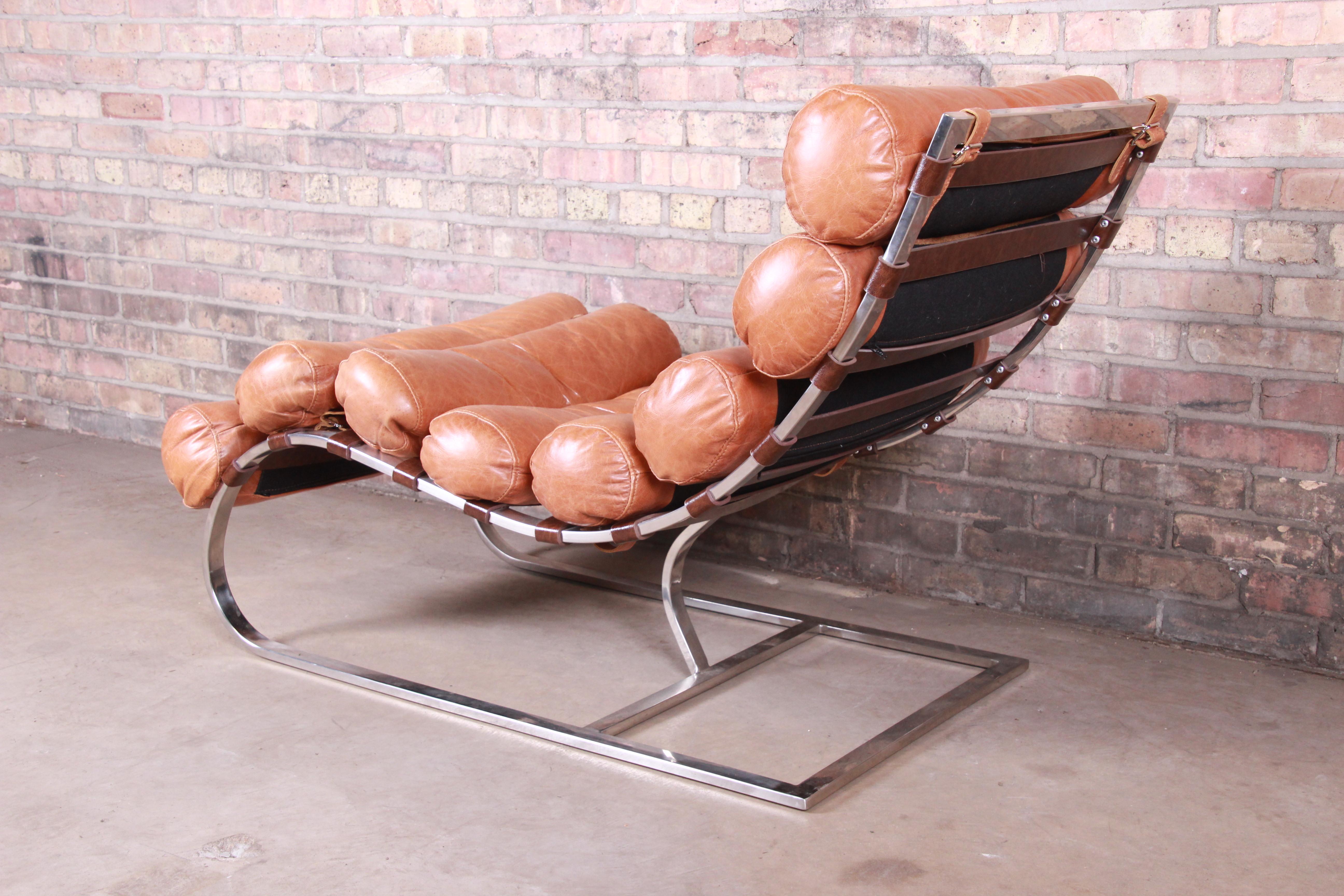 20th Century Modern Italian Cognac Leather and Polished Steel Cantilevered Chaise Lounge