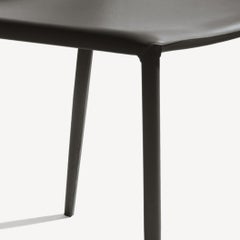 Chaise moderne italienne entièrement rembourrée en cuir de vachette - Collection Casa de Bontempi