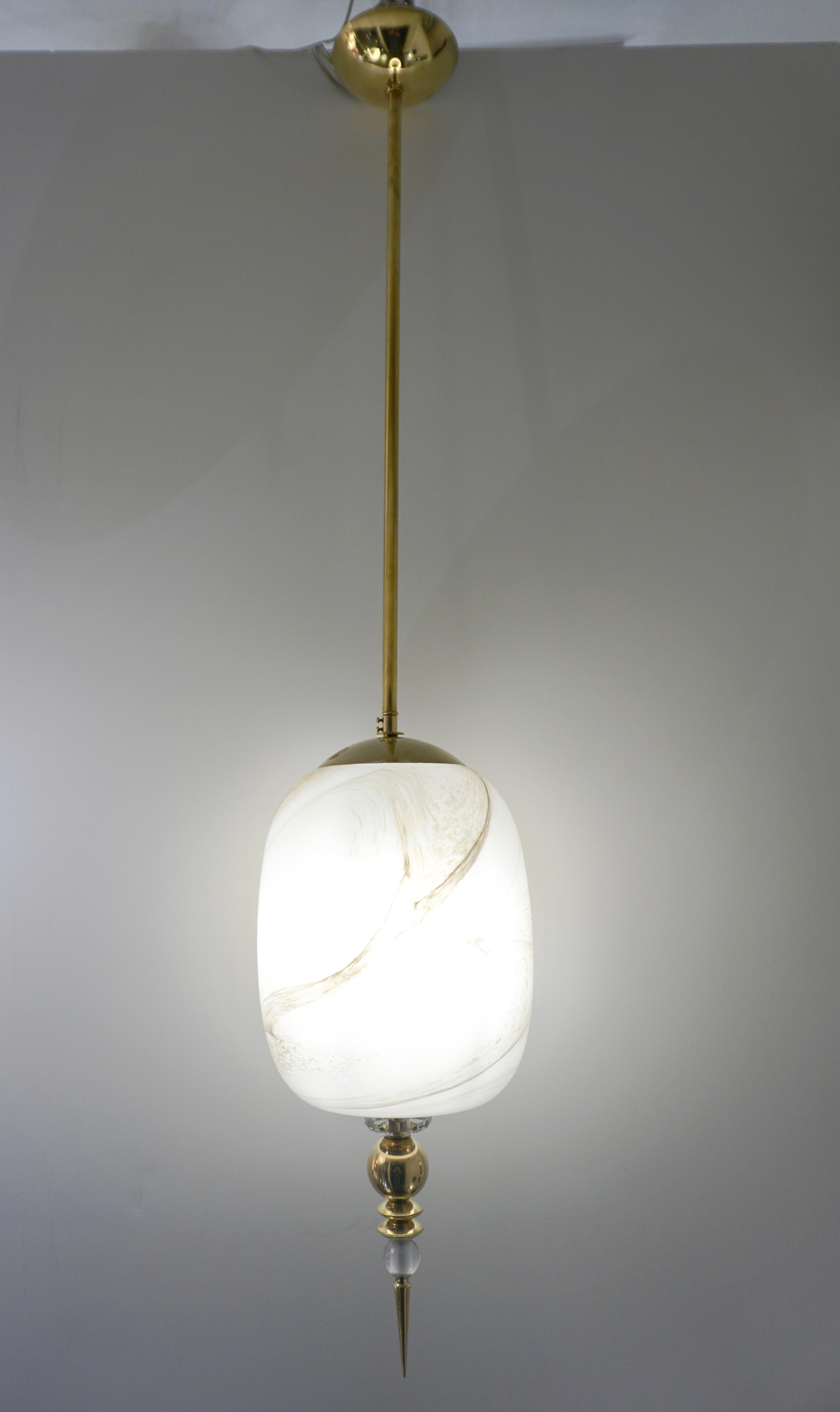 Modern Italian Cream White Alabaster Murano Glass Set of 3 Brass Pendant Lights For Sale 1