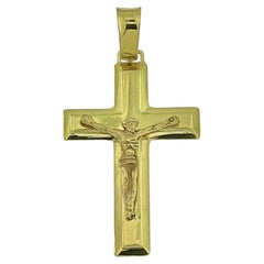 Modern Italian Crucifix 18 karat Yellow Gold
