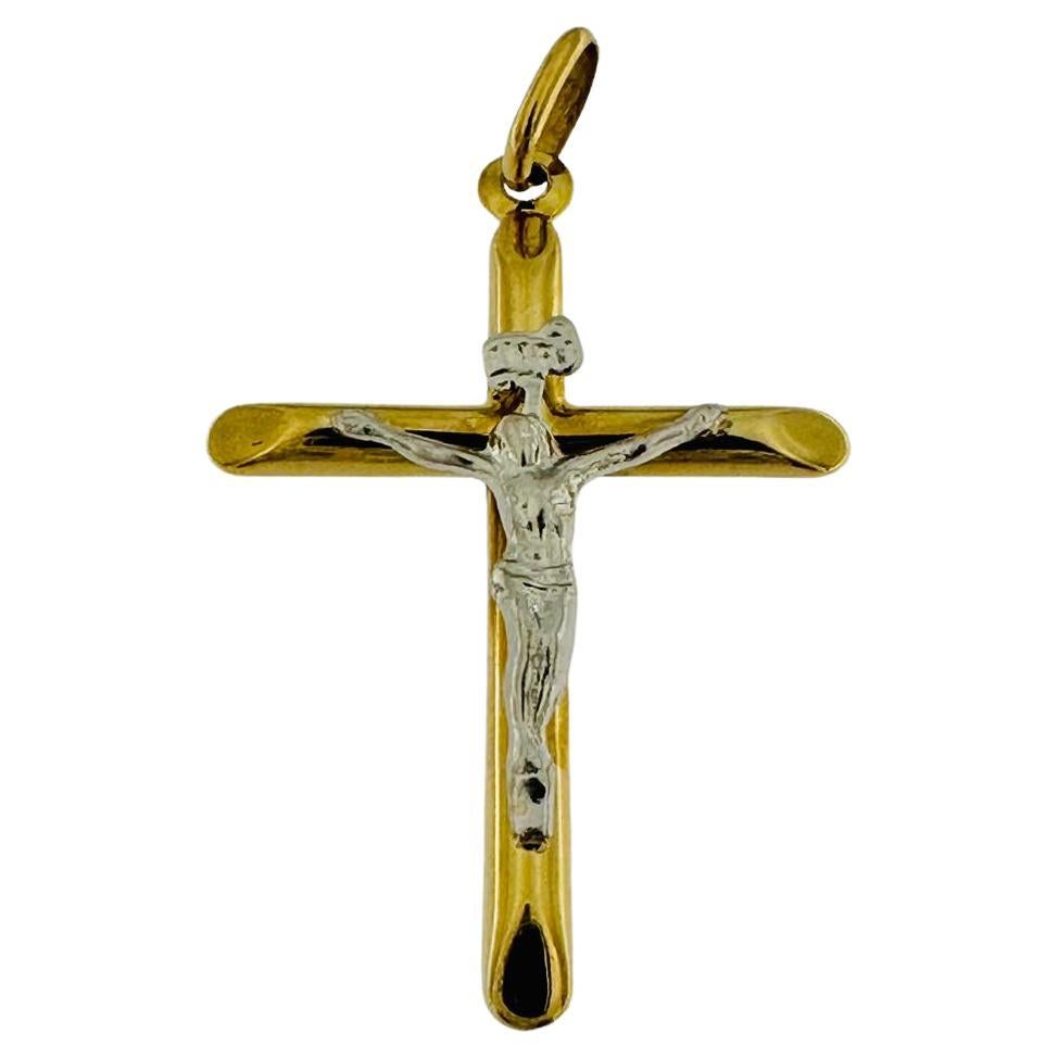 Crucifix italien moderne en or jaune et blanc 18 carats 