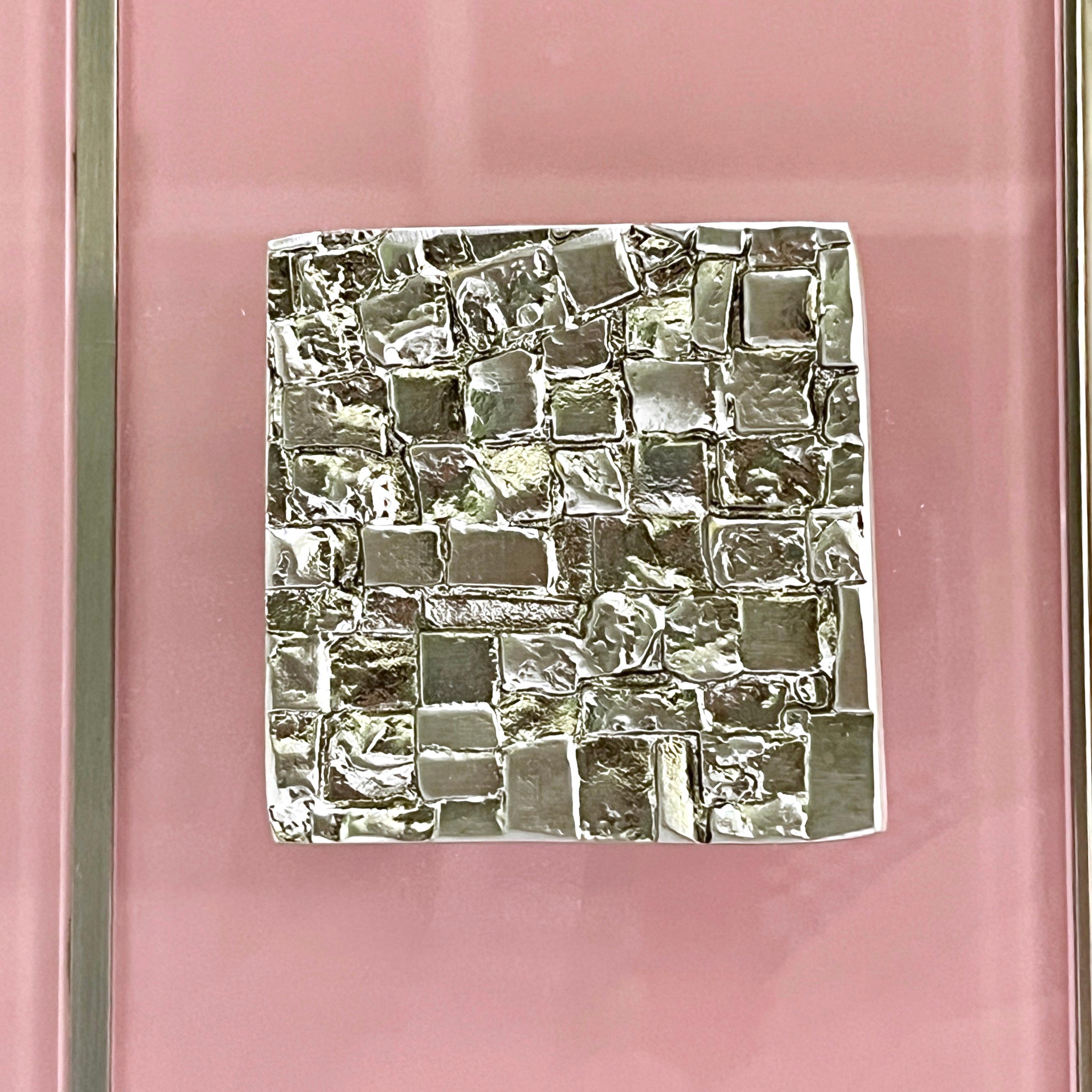 Meuble de bar/meuble de rangement de style Art déco italien moderne en nickel satiné à rayures roses, noires et roses en vente 7