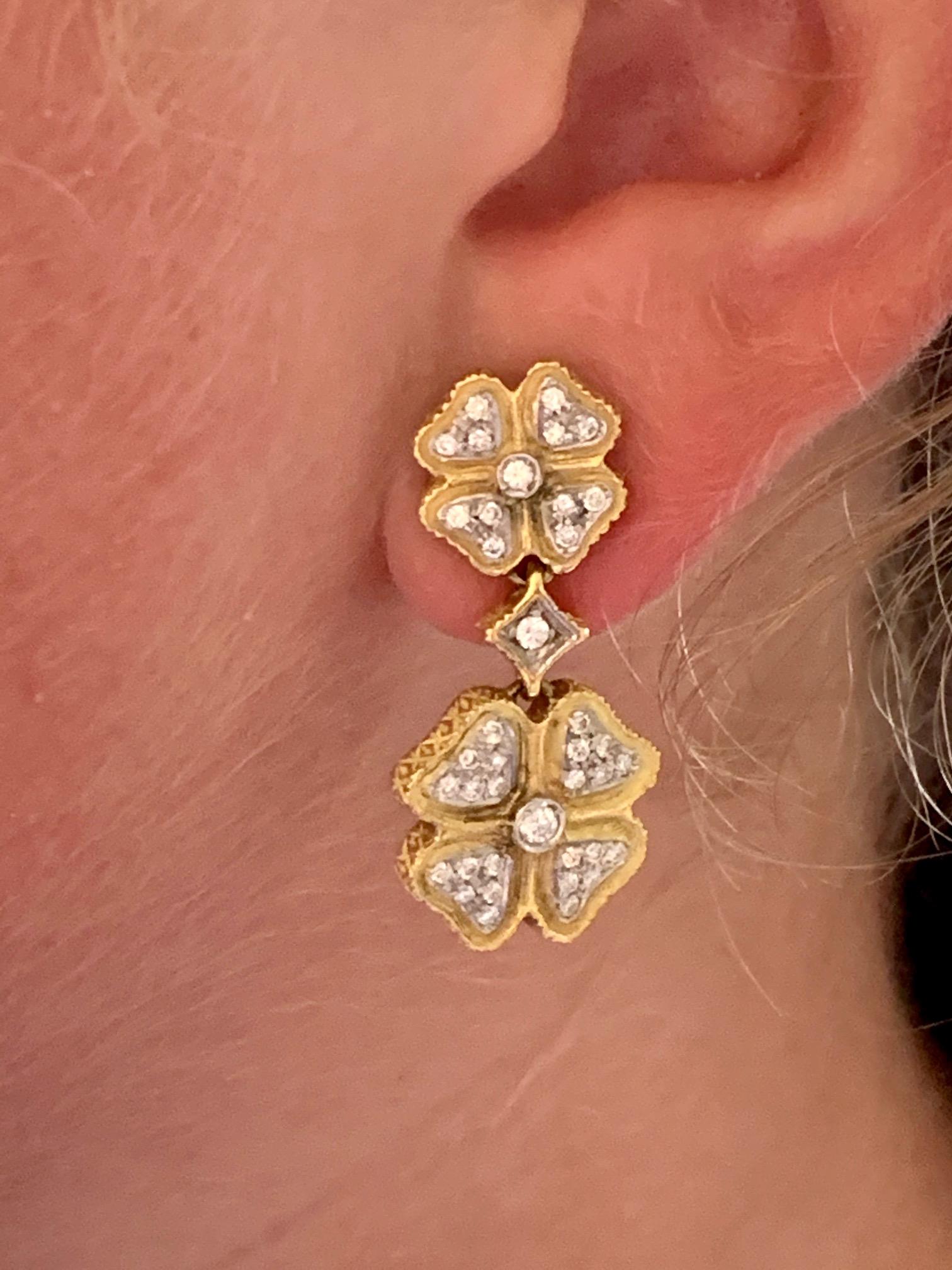 Modern Italian Diamond 4-Leaf Clover 18 Karat Gold Pierced Earrings 1