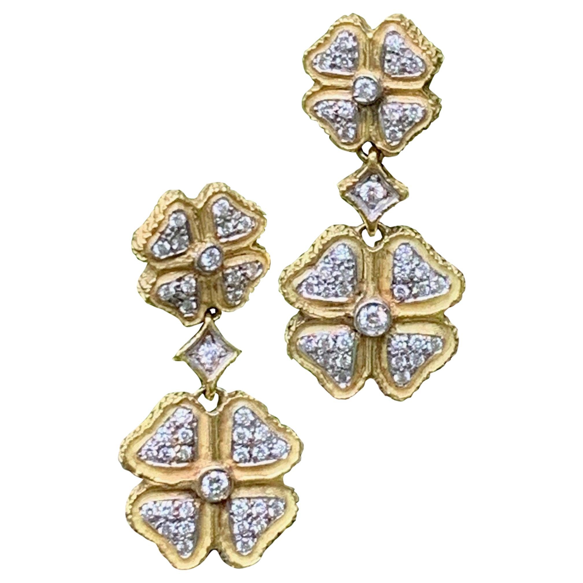 Modern Italian Diamond 4-Leaf Clover 18 Karat Gold Pierced Earrings