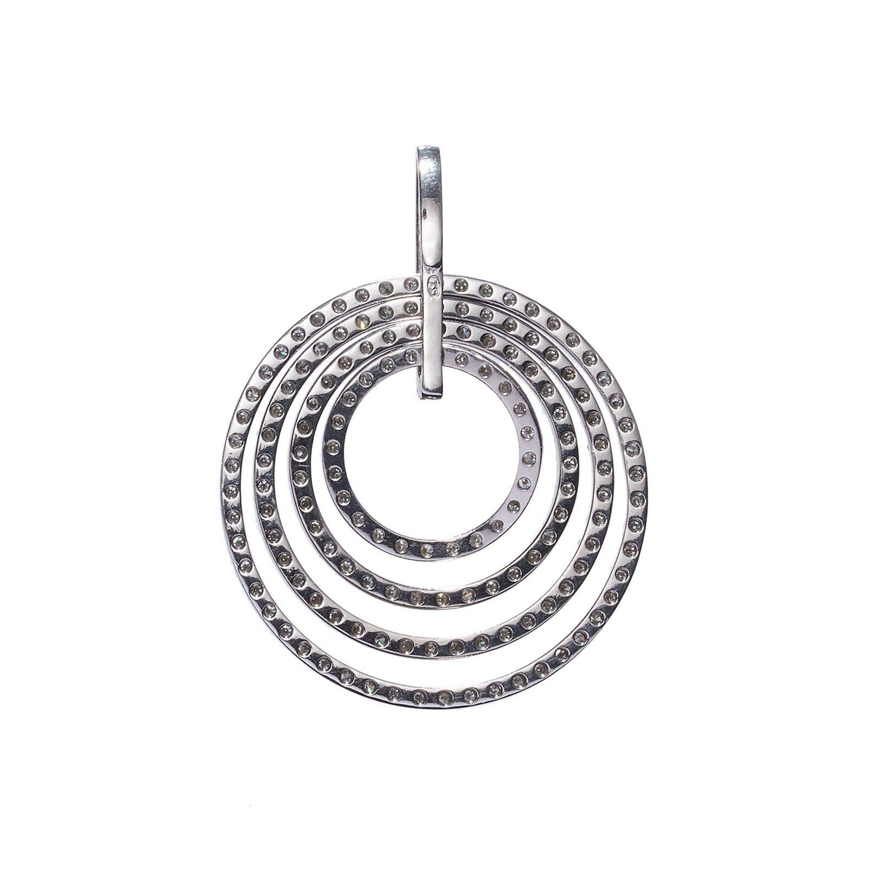 Modern Italian Diamond And White Gold Circle Pendant, Circa 2010 In Excellent Condition For Sale In London, GB