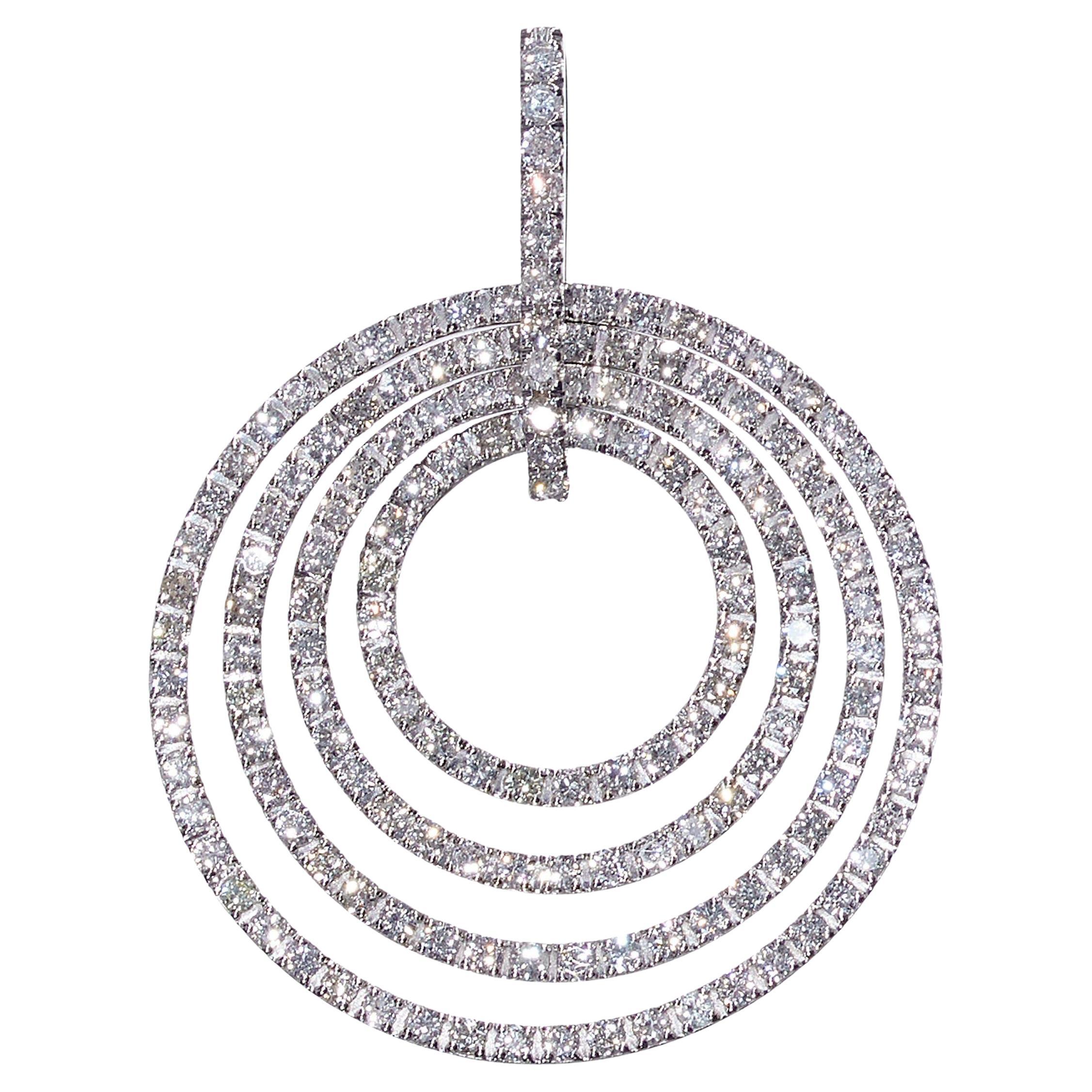 Ciondolo moderno italiano con diamanti e oro bianco, CIRCA 2010 in vendita