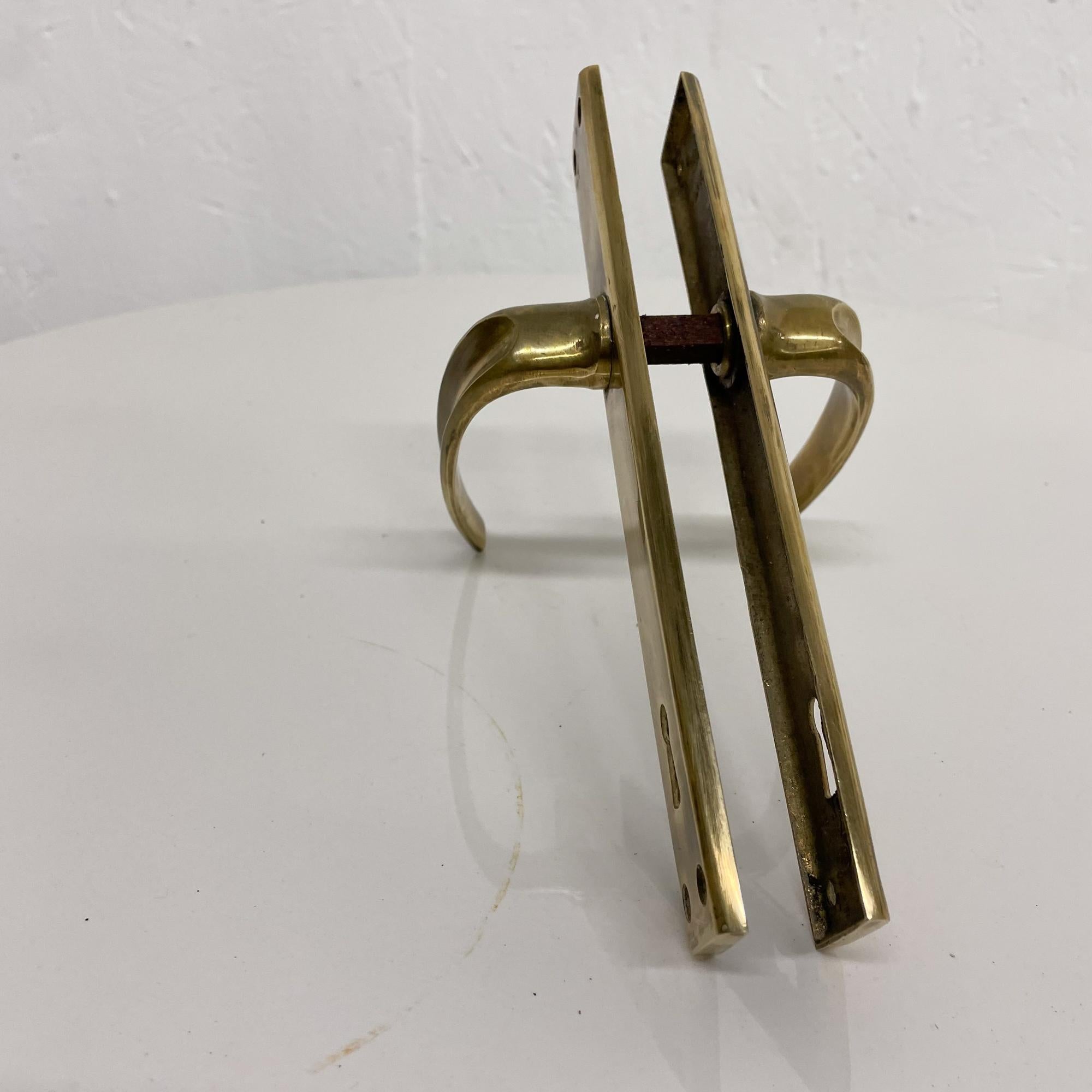 Rich Brass Italian Door Pull Handle & Plate Midcentury ITALY 1950s Gio Ponti For Sale 7