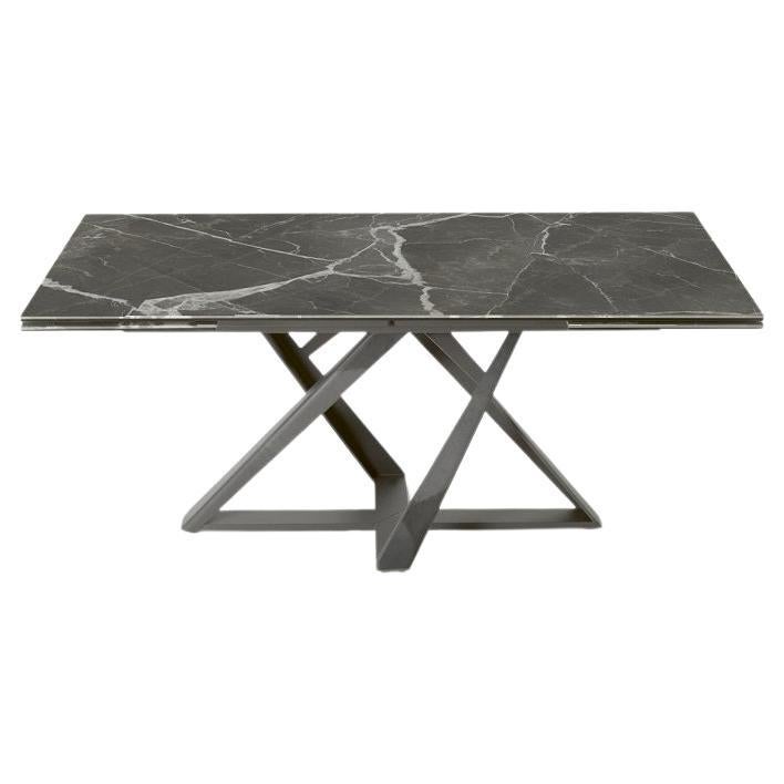 Table italienne moderne à rallonge en marbre et métal laqué - Collection Bontempi