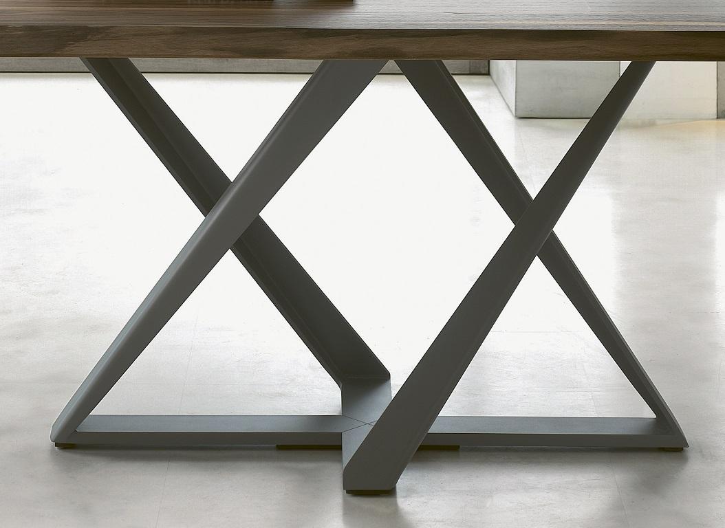 Table italienne moderne en bois massif fixe et métal laqué - Collection Bontempi Neuf - En vente à Titusville, PA