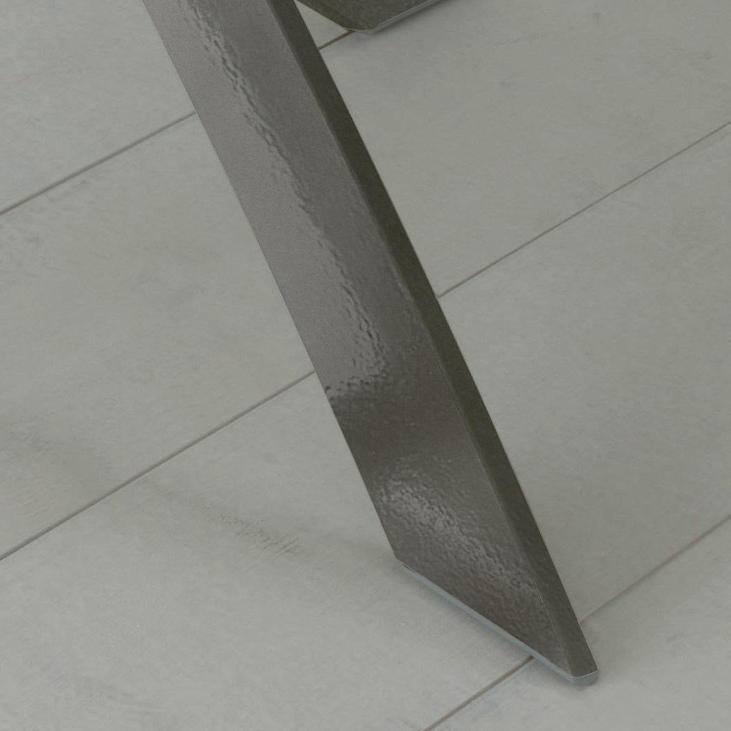 Moderner italienischer befestigter Tisch aus Glas und lackiertem Metall – Kollektion Bontempi  (Internationaler Stil) im Angebot
