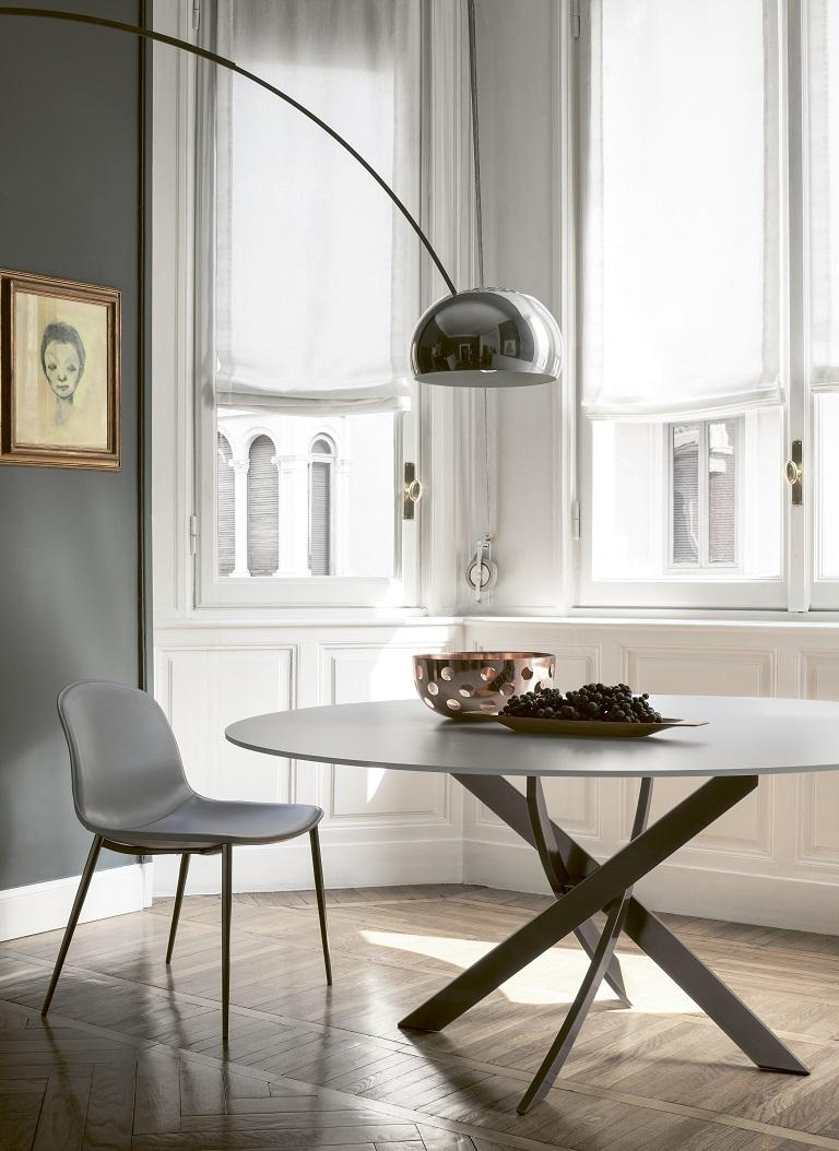 Laqué Table lumineuse italienne moderne en verre et métal laqué - Collection Bontempi  en vente
