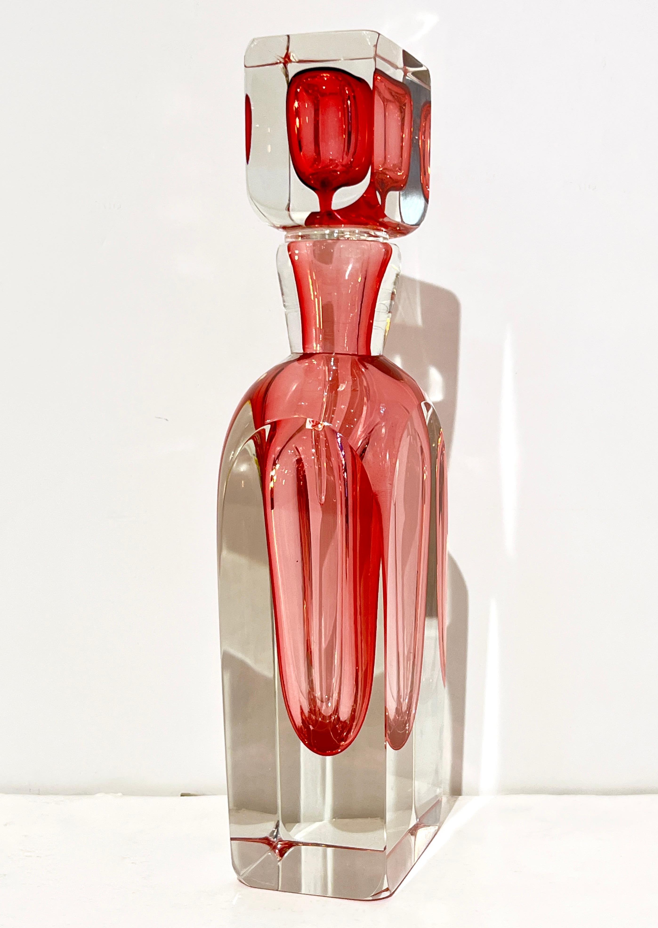 Fin du 20e siècle Set de 2 grandes bouteilles en verre Murano italien moderne Fuchsia Coral Pink Crystal en vente