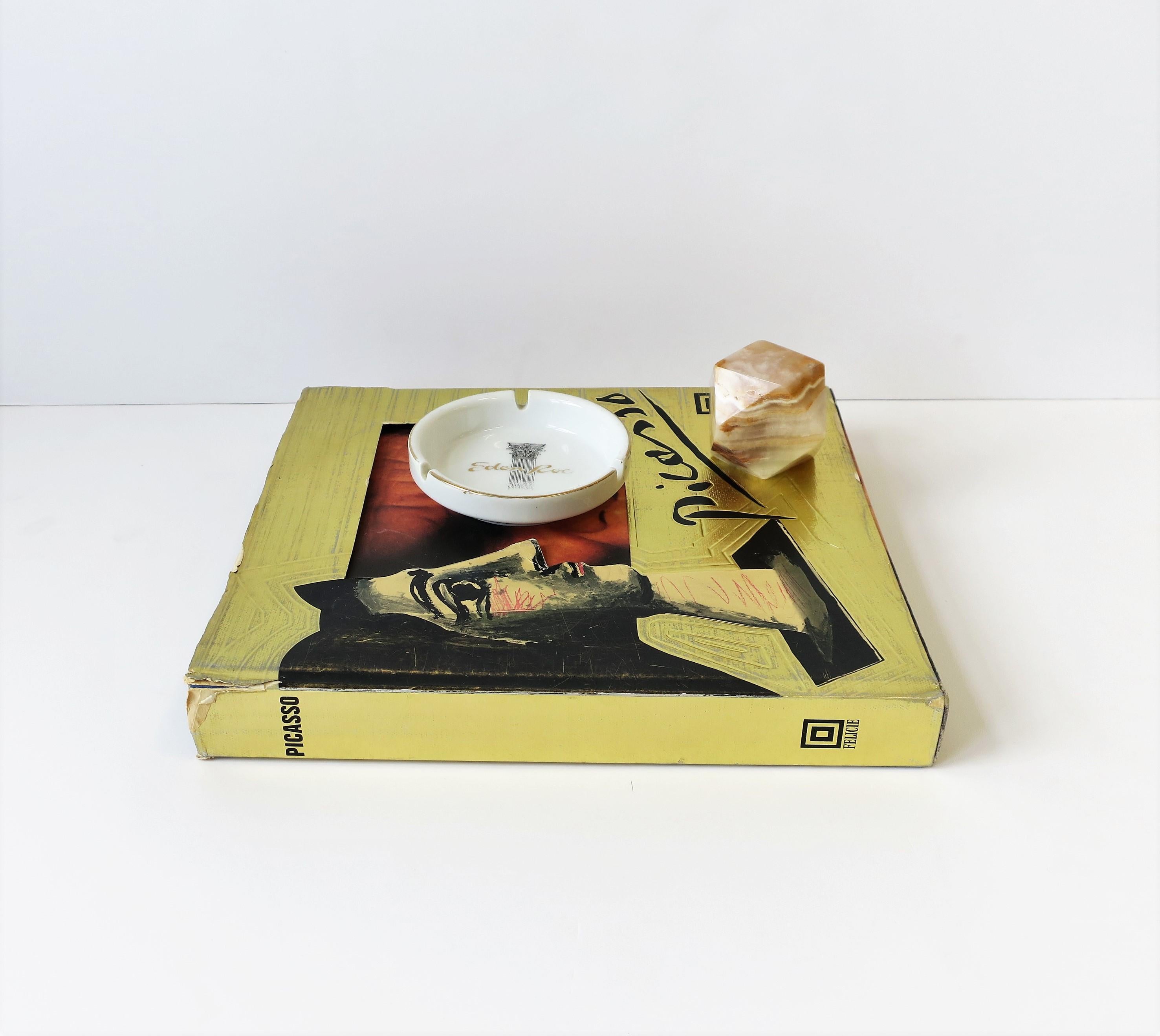 Italienischer Onyx-Marmor-Schreibtisch-Briefbeschwerer, Dekoratives Objekt, 1970er Jahre im Angebot 4
