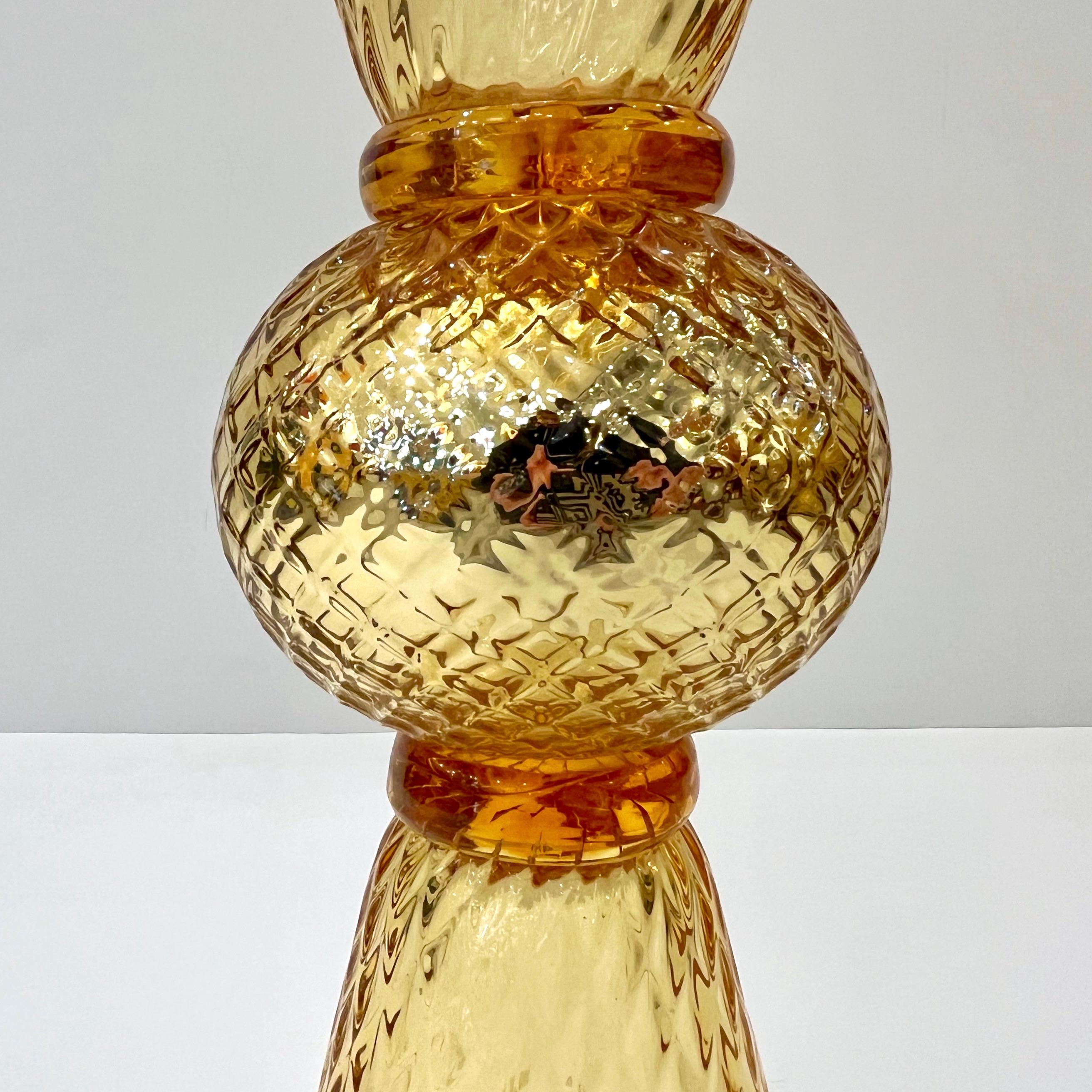 Modern Italian Gold Honeycomb Murano Glass Tall Round Conical Double Vase For Sale 5