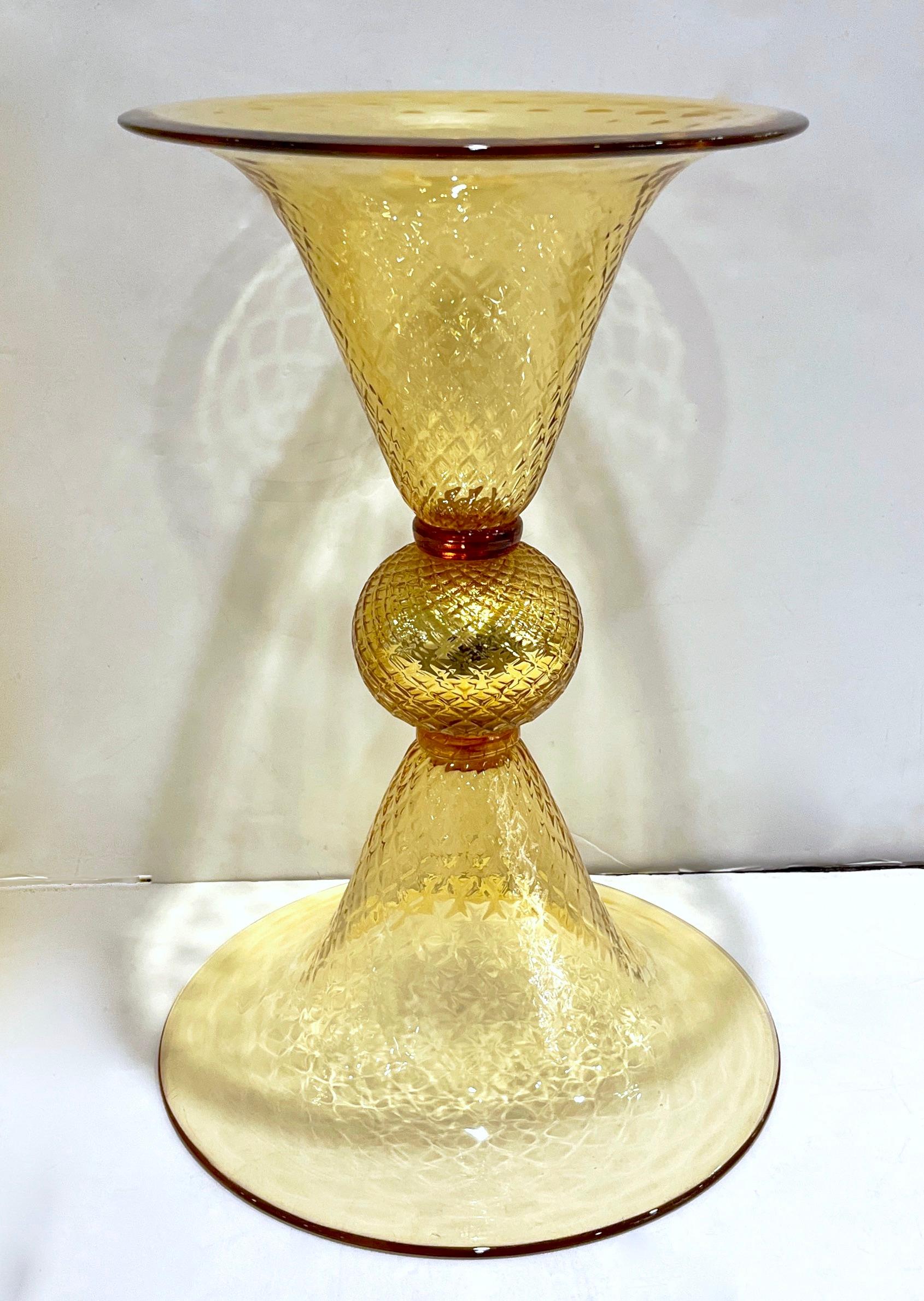 Organic Modern Modern Italian Gold Honeycomb Murano Glass Round Conical Hourglass Double Vase For Sale