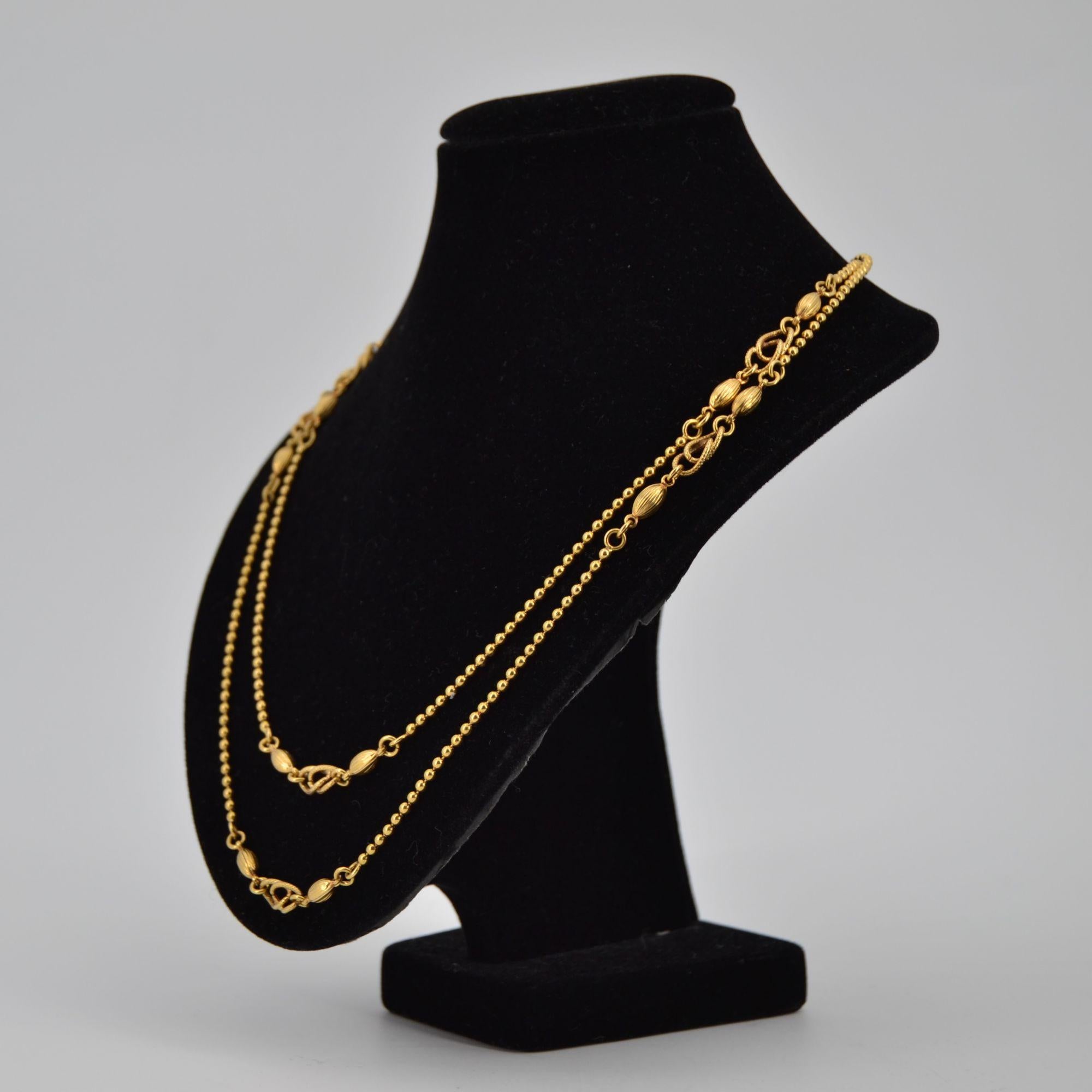 Women's Modern Italian 18 Karat Yellow Gold Matinee Necklace For Sale