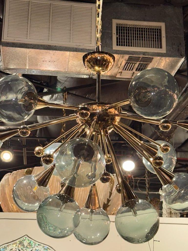 Contemporary Modern Italian Green Murano Glass and Brass Sputnik Chandelier For Sale