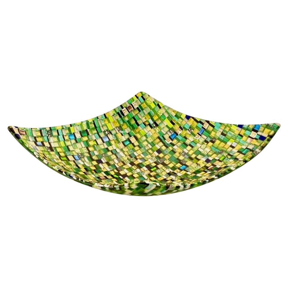 Moderno cuenco italiano de mosaico de vidrio artístico de Murano con aspecto de joya verde amarillo y oro de 24 quilates