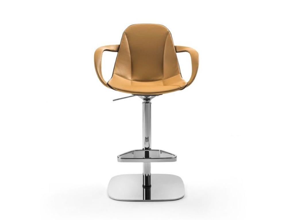 Modern Italian leather bar stool with a bright chrome frame, swivel and adjustable, with tilt mechanism or support, available in multiple materials: full grain Italian soft leather available in many different colors or lambswool felt of the highest