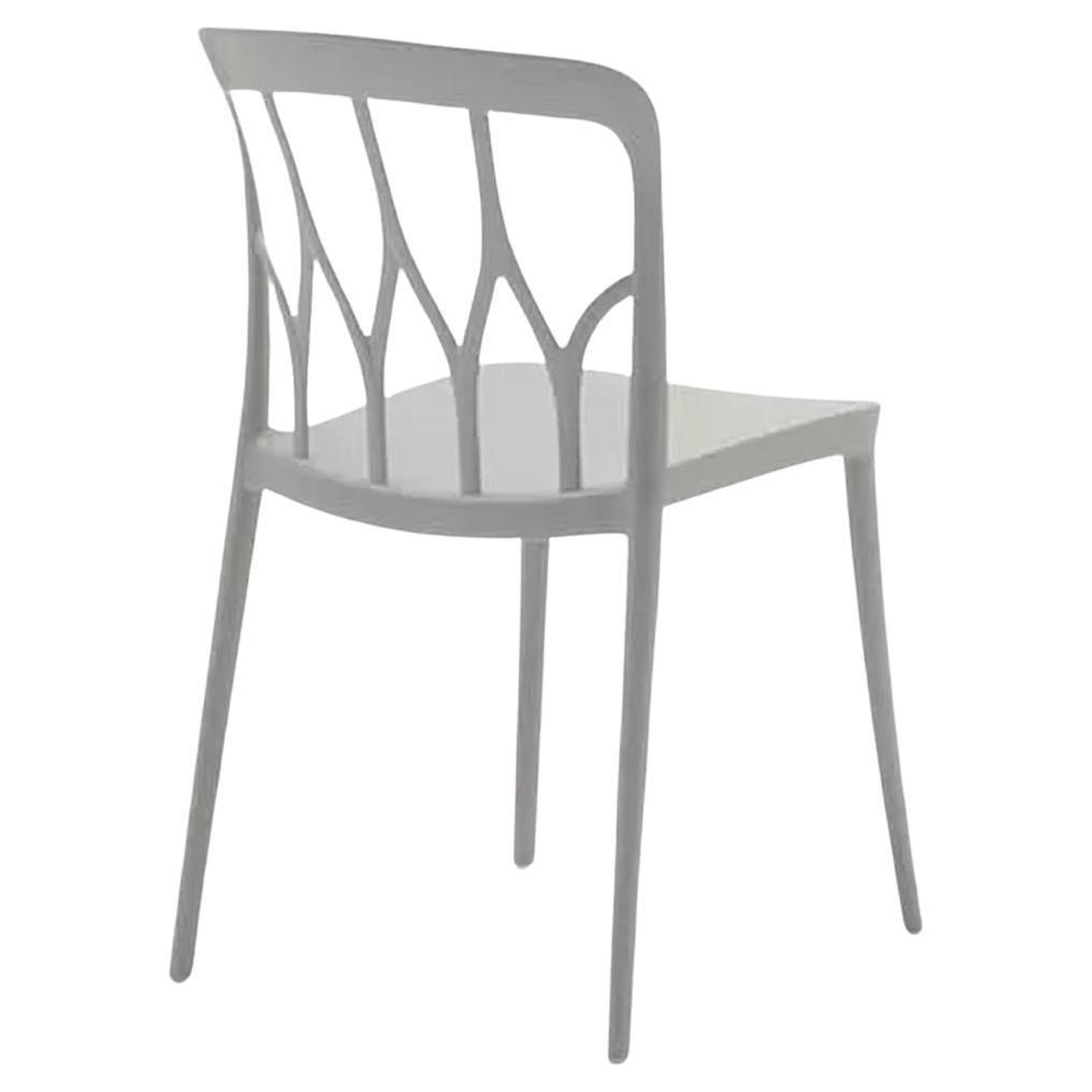 Chaise italienne moderne en polypropylène gris clair de la collection Bontempi en vente