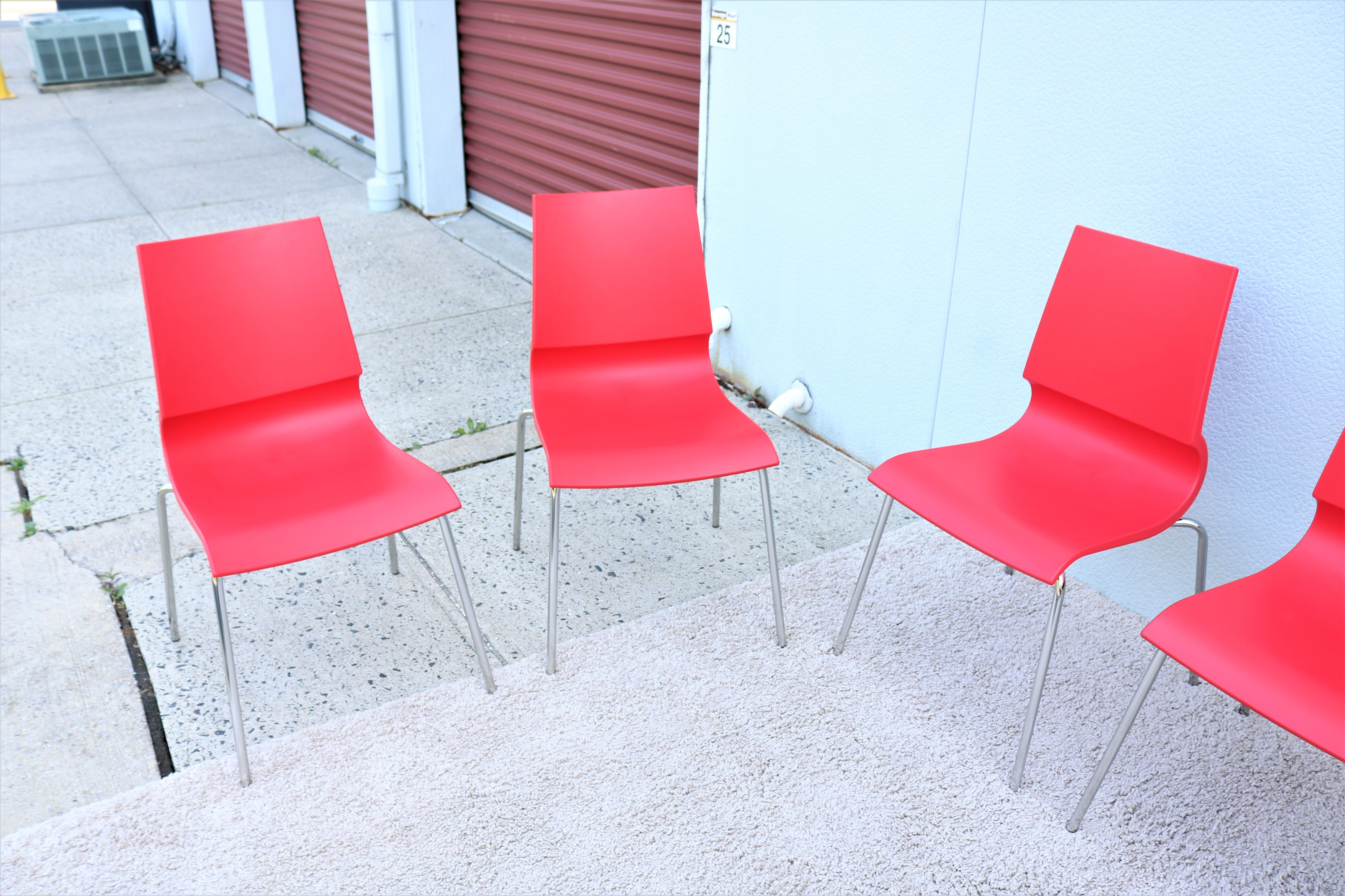 Chrome Marco Maran lot de 8 chaises de salle à manger italiennes modernes rouges Ricciolina pour Maxdesign en vente
