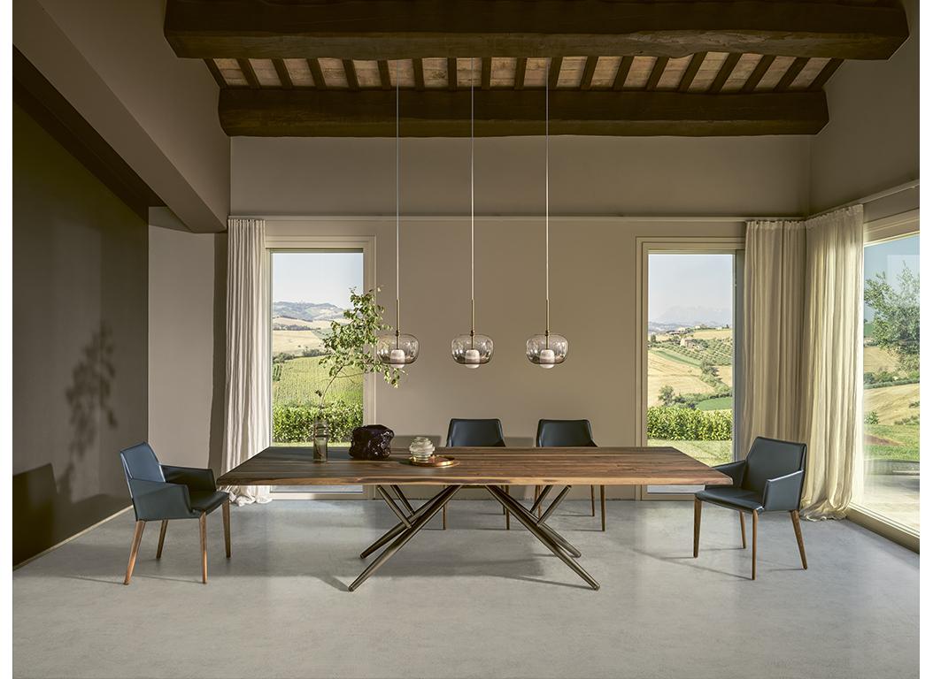 Style international Table italienne moderne en métal et bois massif de la collection Bontempi Casa en vente