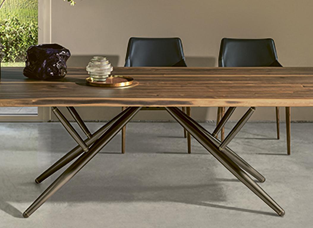 Laqué Table italienne moderne en métal et bois massif de la collection Bontempi Casa en vente