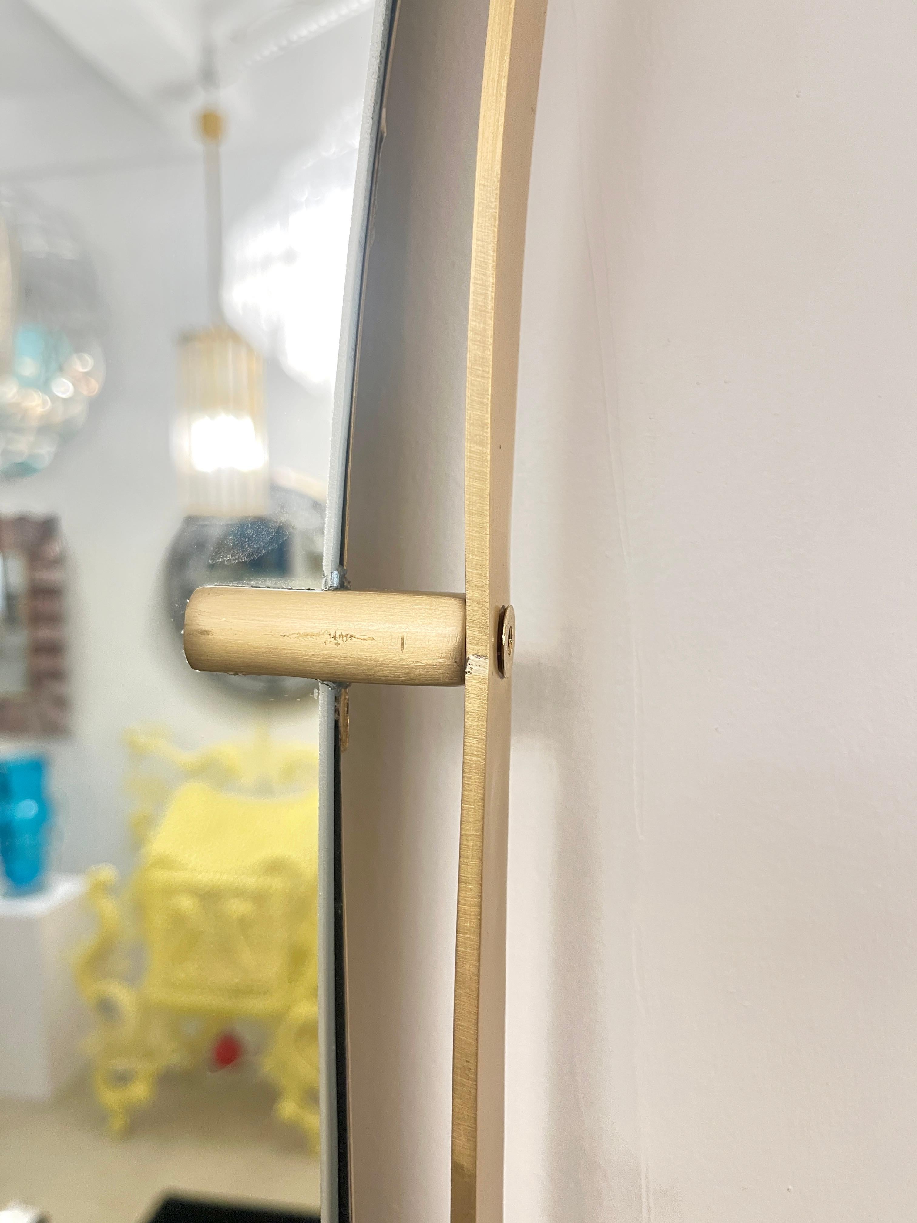 Contemporary Modern Italian Minimalist Brass Mirror with Organic Asymmetric Curved Frame For Sale