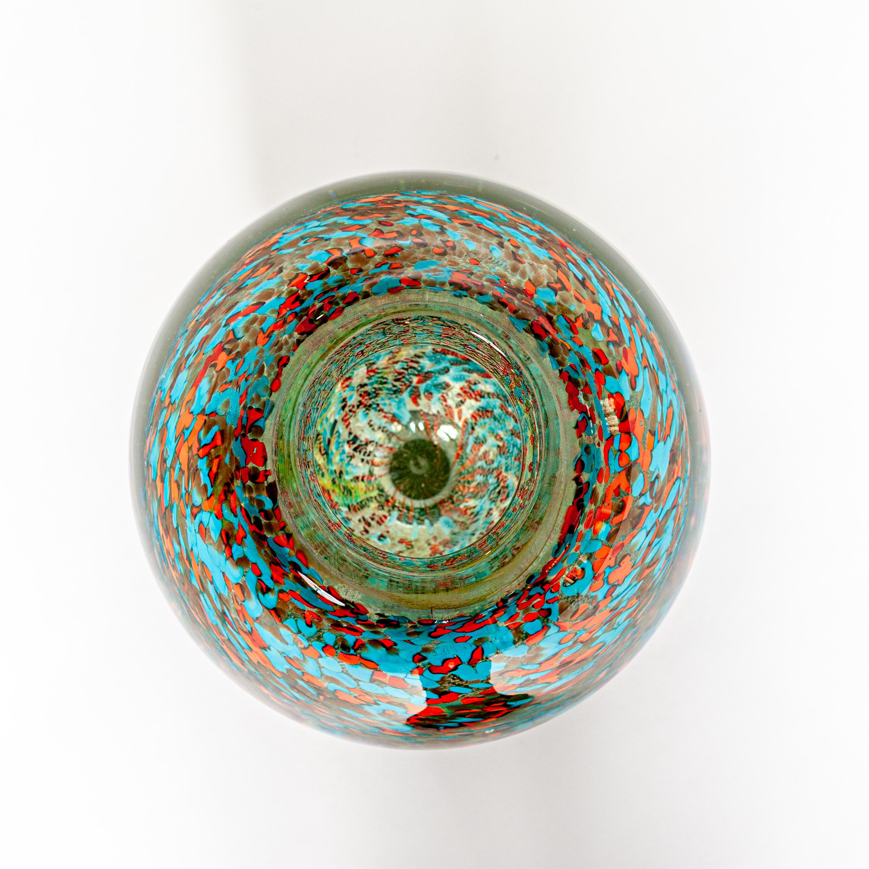 Multicolored and very heavy Murano glass vase in Sommerso technique by Signoretti.


Grandson of Bruno Fusato Signoretti, the mythical founder of B.F. Signoretti, Alex Signoretti was born in 1996 and, after completing his studies, he has decided