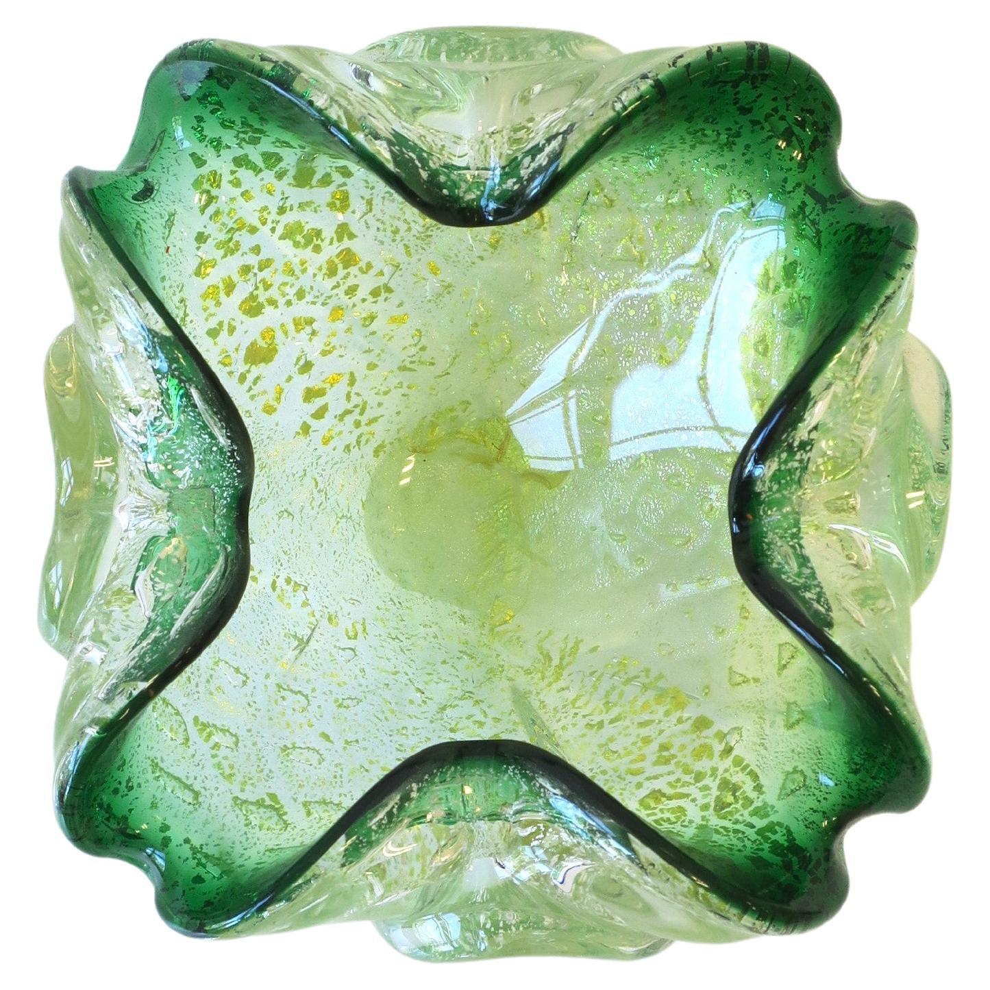 Modern Italian Murano Green Art Glass Bowl, circa Mid-20th Century