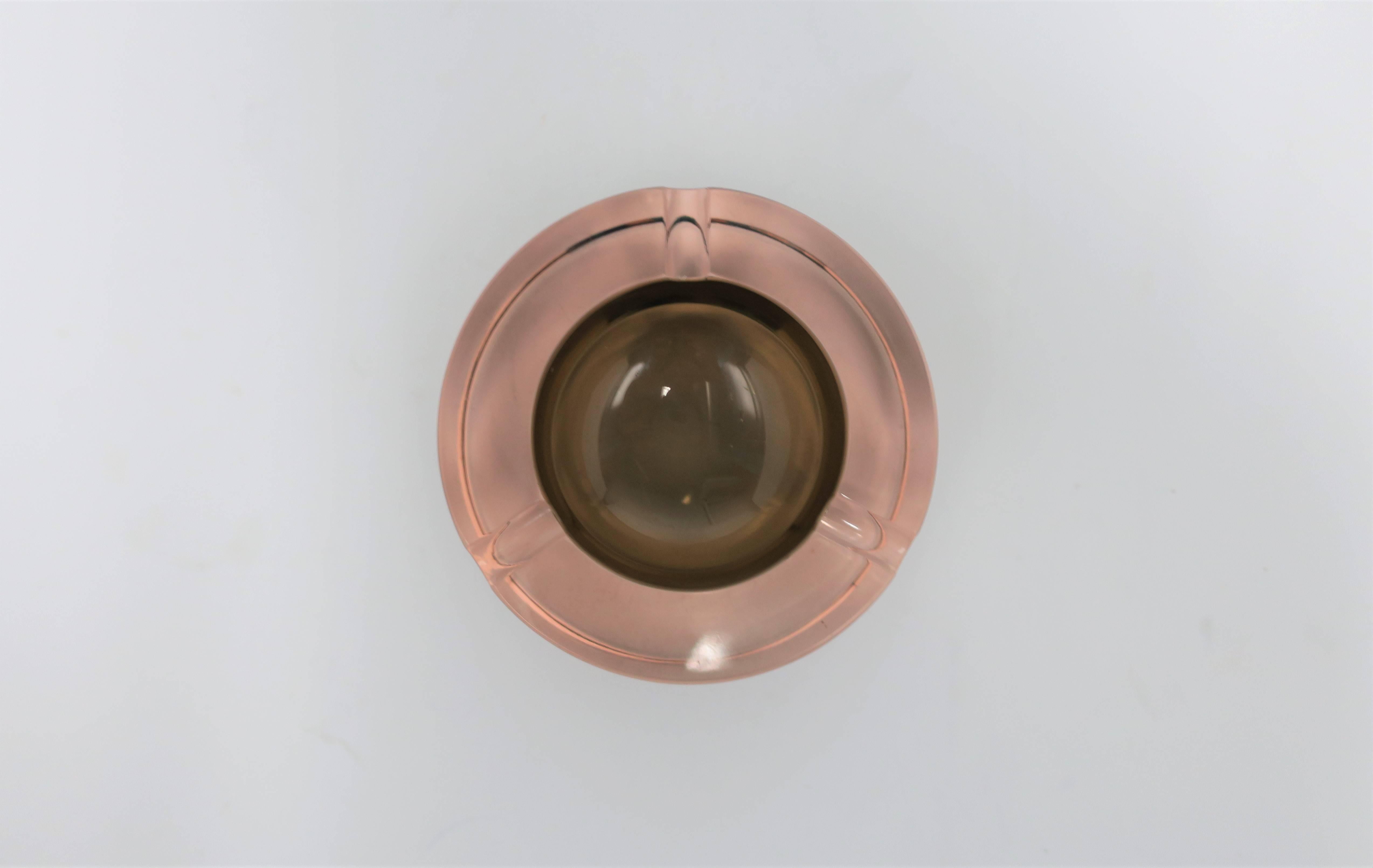 Moderne italienische Muranoglasschale oder Aschenbecher aus rosa und grauem Sommerso-Kunstglas 8