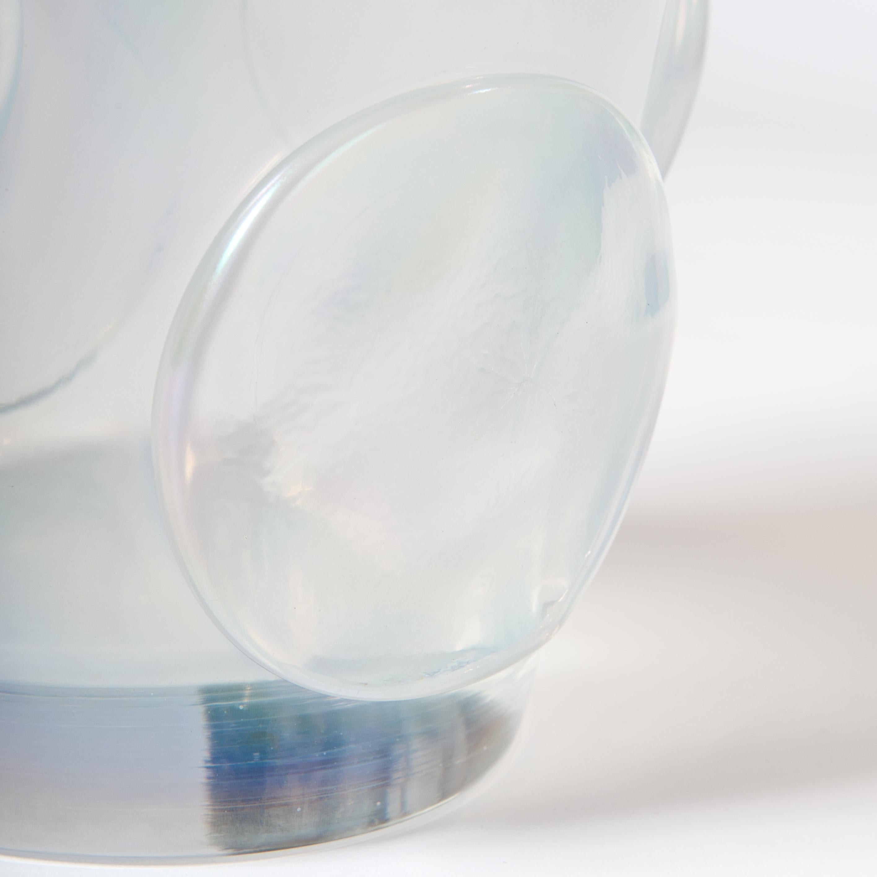 Fait main Vase moderne italien en verre de Murano opalescent avec utilisations par Pino Signoretto en vente