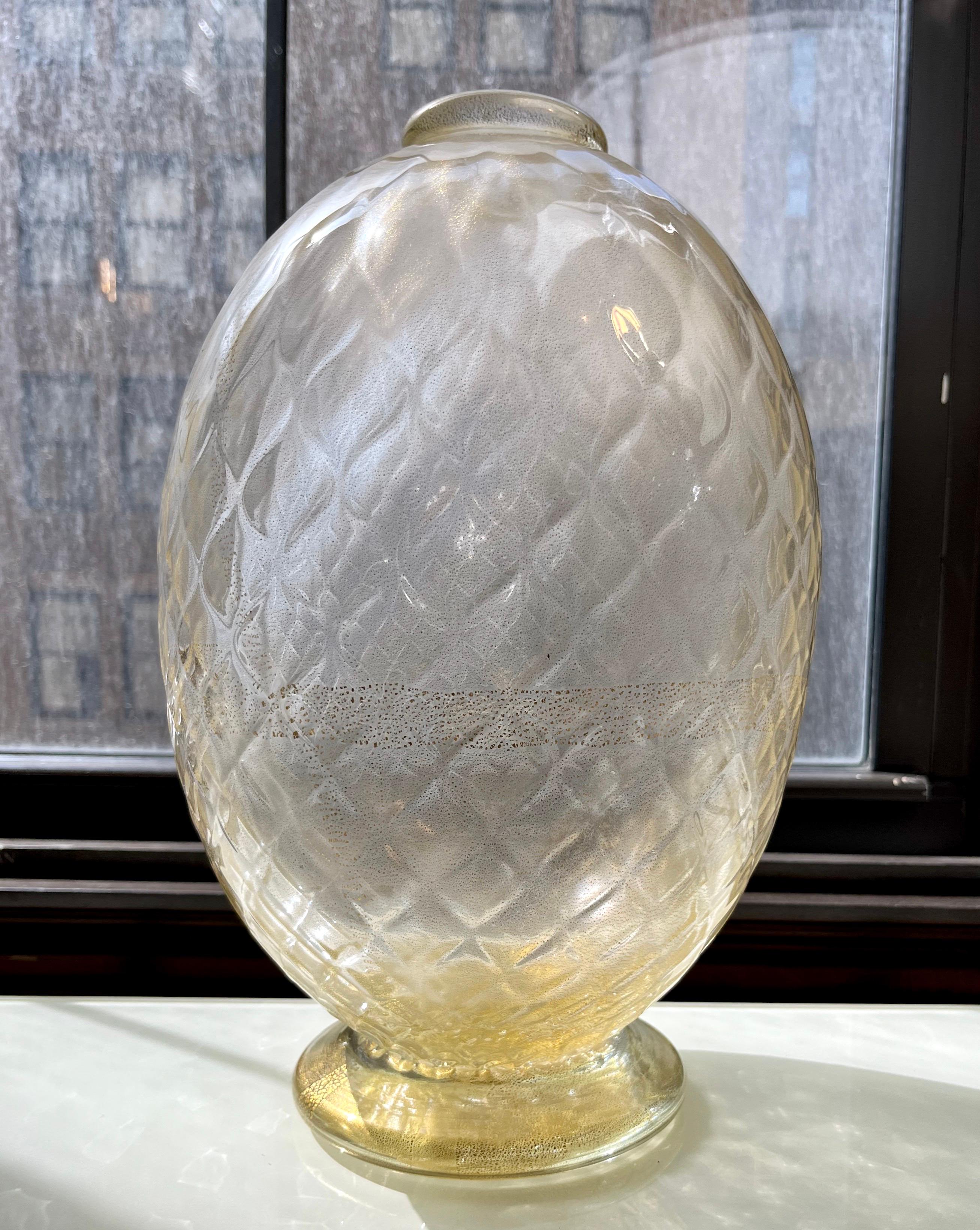 Modern Italian Pair of Gold Honeycomb Murano Glass Organic Round Vases For Sale 5