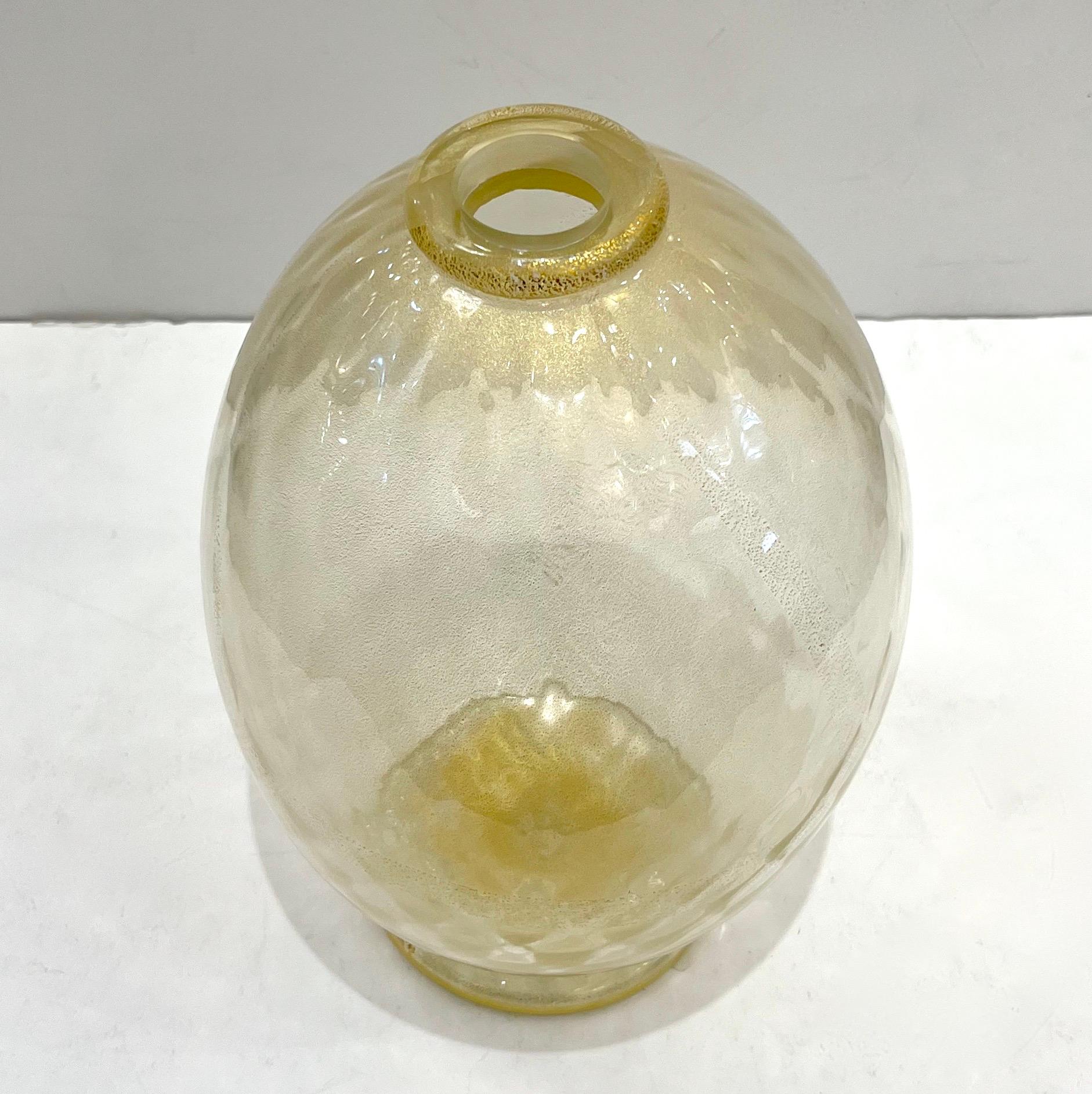 Modern Italian Pair of Gold Honeycomb Murano Glass Organic Round Vases For Sale 1