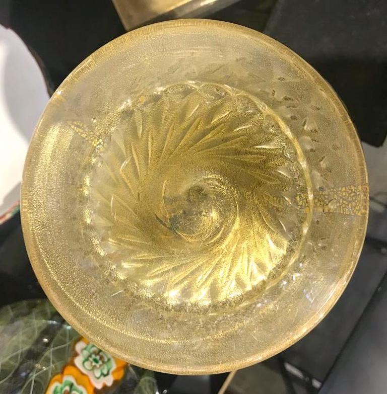 Modern Italian Pair of Gold Honeycomb Murano Glass Organic Round Vases For Sale 2