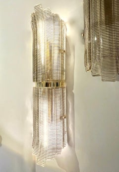 Modernes italienisches Paar Wand-/Deckenleuchten aus Murano-Glas mit geräucherter Textur und Messing