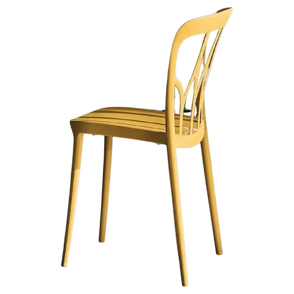 Chaise italienne moderne en polypropylène jaune moutarde de la collection Bontempi en vente