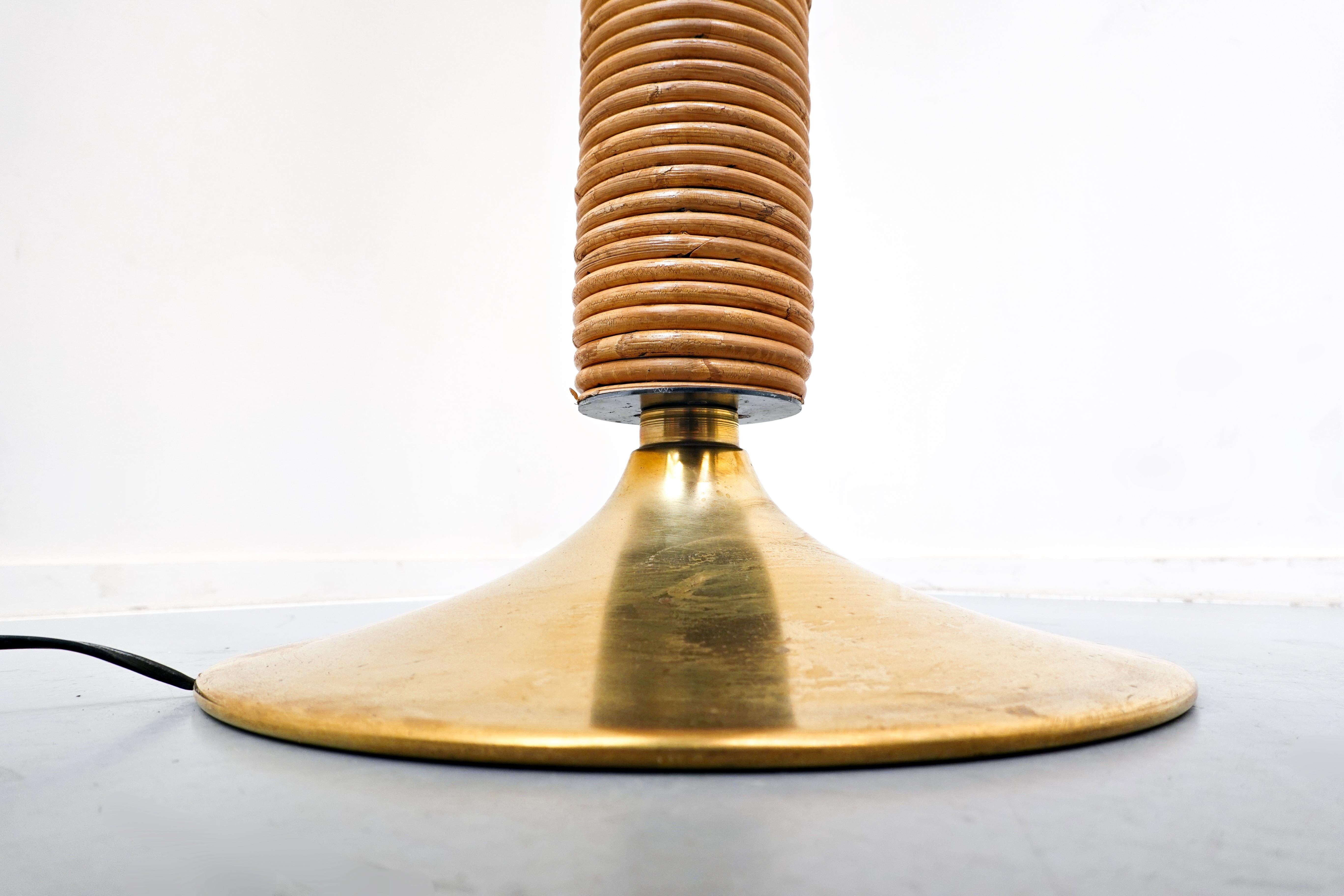 21st Century Modern Italian Brown Rattan Floor Lamp For Sale 2