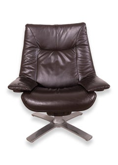 Modern Italian Revive Lounge Chair and Ottoman by Natuzzi Italia Furniture