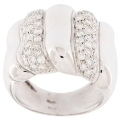 Modern Italian Ring in 18 karat White Gold with Diamonds