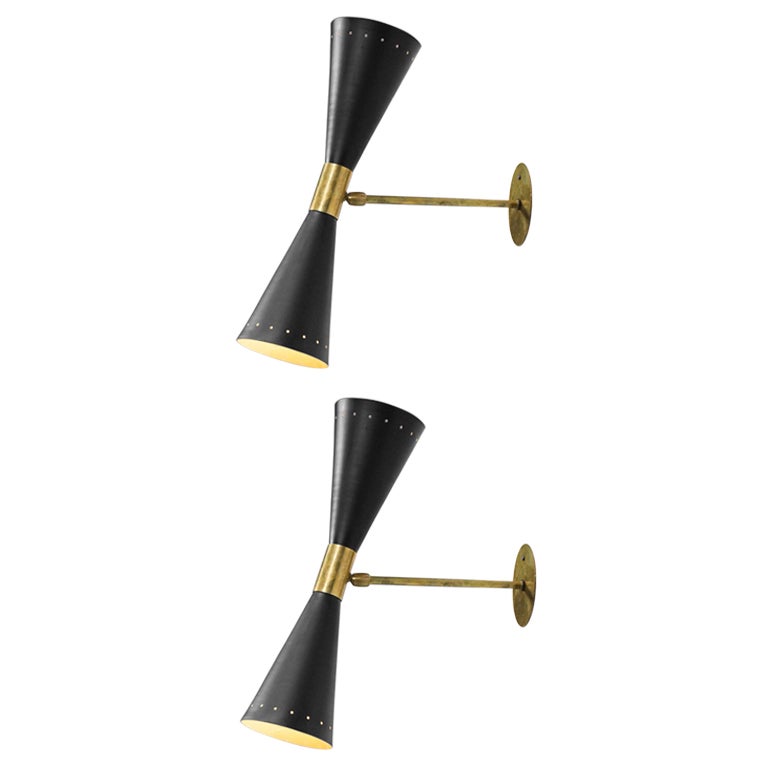 Sconce moderne italiane di grandi dimensioni Diabolos Tuba nero in stile Stilnovo ML136