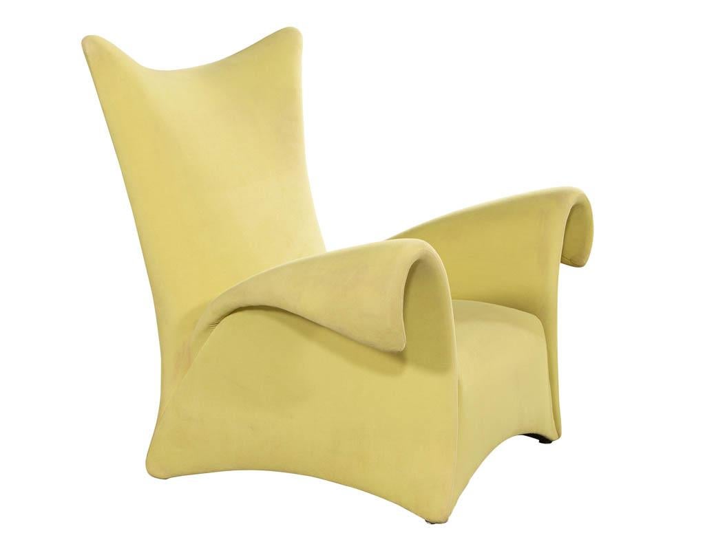 Modern Italian sculptural lounge arm chair. Unique shape and styling, all original from the 1970s. Fabric does have wear consistent with age. Reupholstery is recommended and available for an additional charge.

Price includes complimentary curb