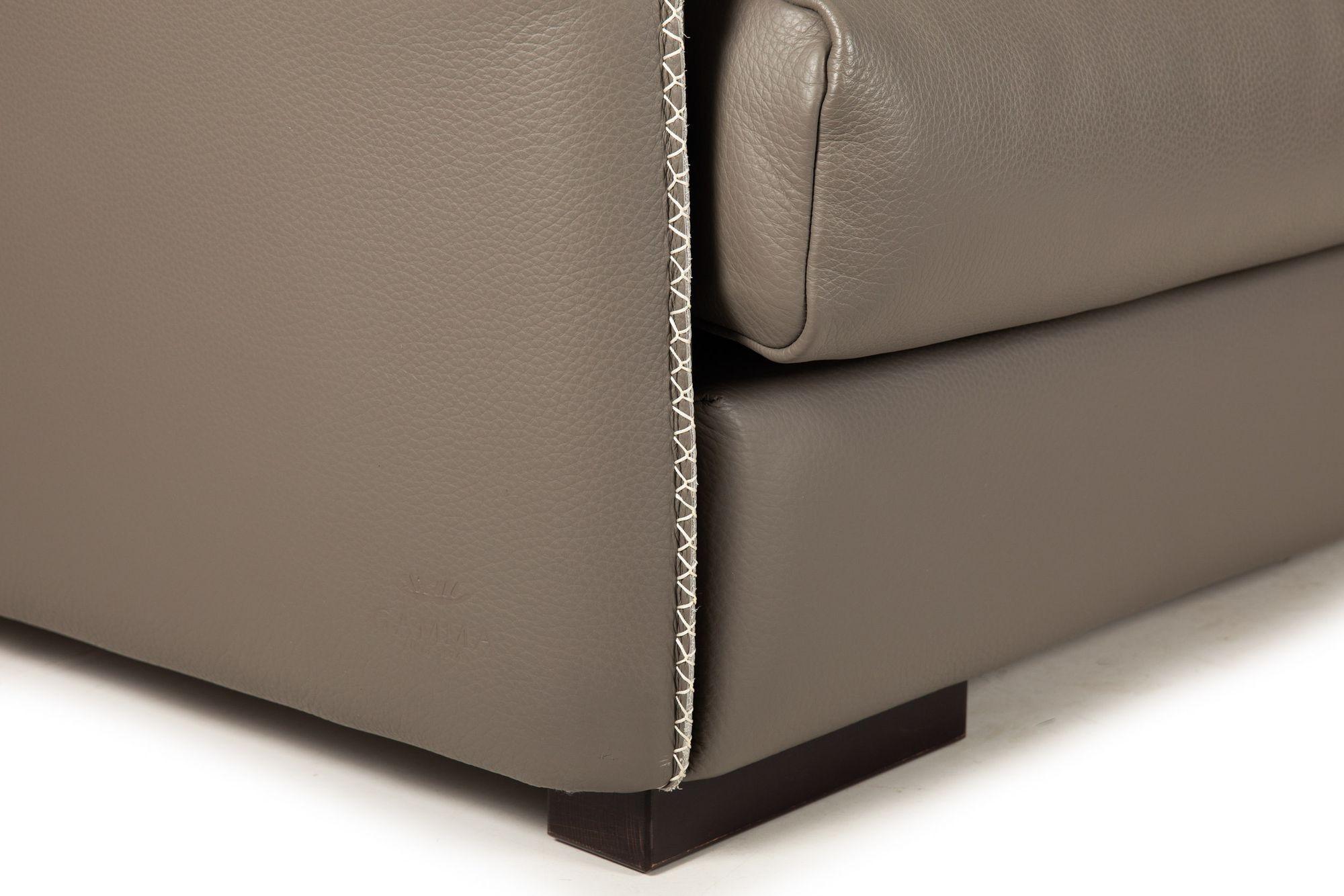 Modern Italian Stitched Leather “Alfred” Sofa by Gamma Arredamenti For Sale 15