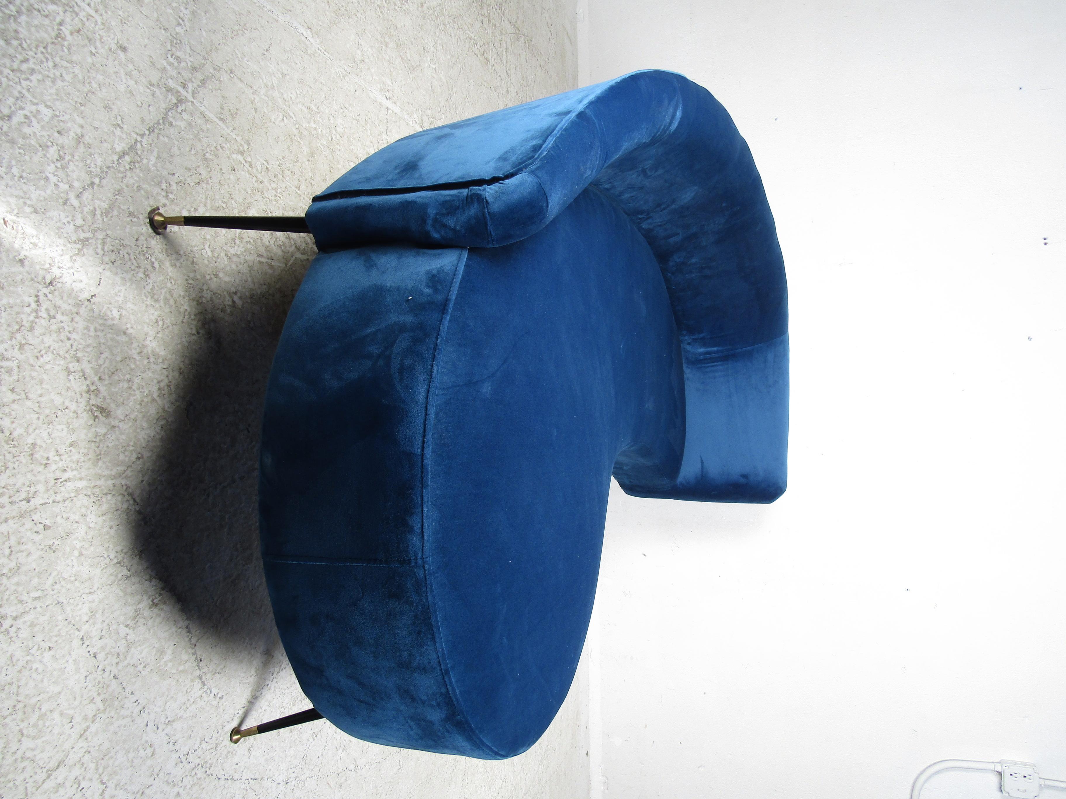 Mid-20th Century Modern Italian Style Chaise Lounge