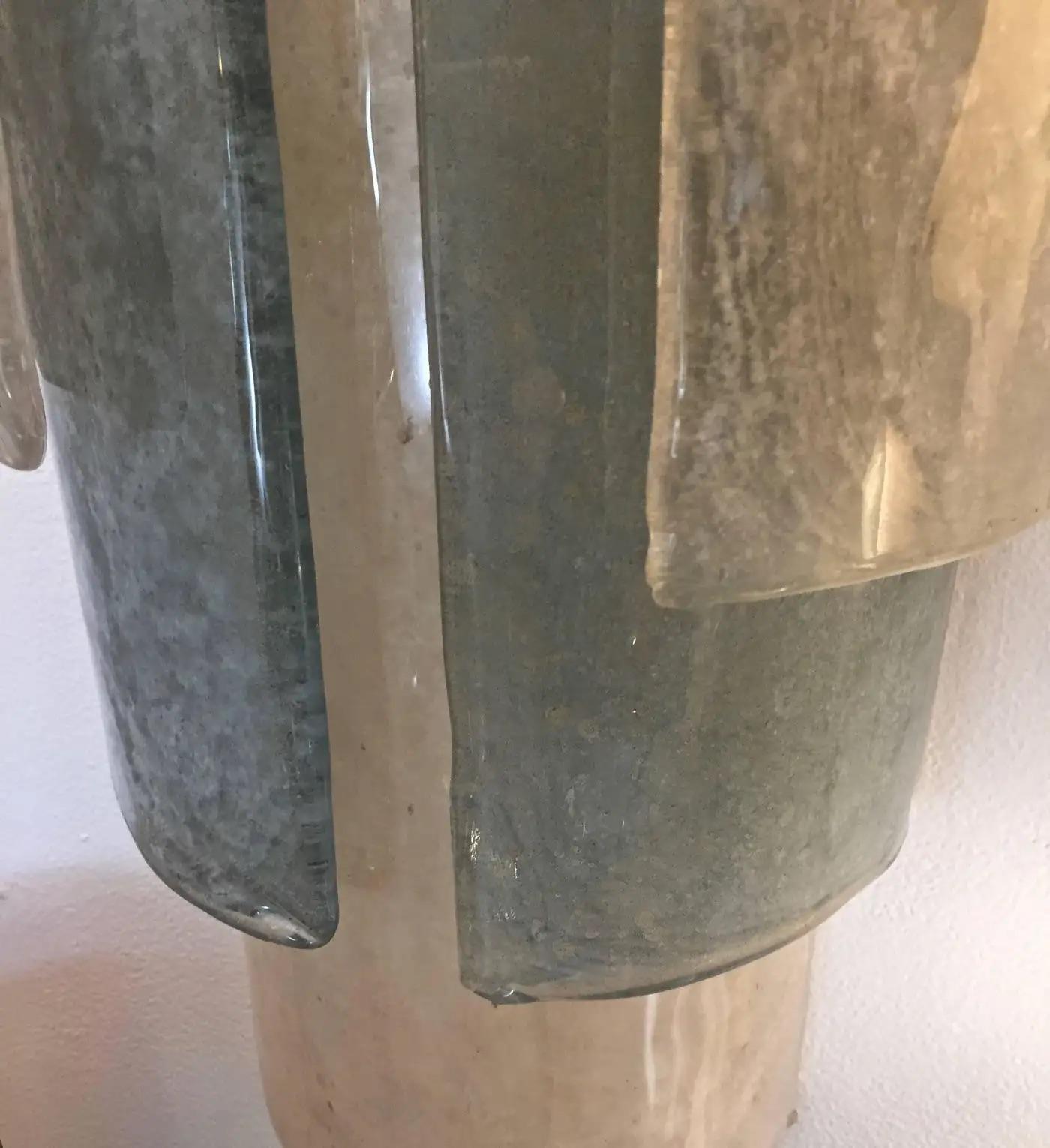 Modern Italian Tall Layered Wall Light in White Blue Gray Frosted Murano Glass In Excellent Condition For Sale In New York, NY