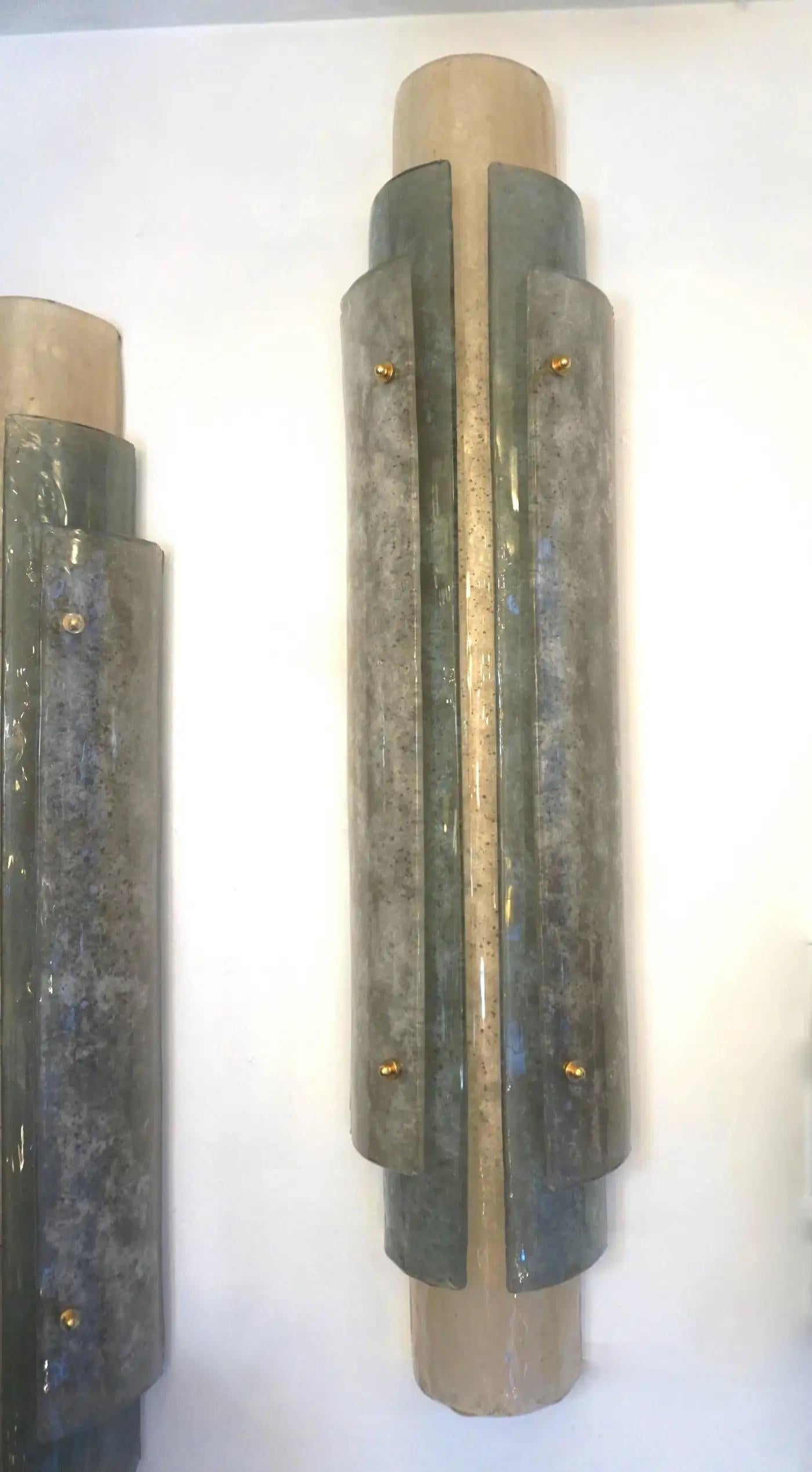 Aplique Alto Italiano Moderno Blanco Azul Gris en Cristal de Murano Esmerilado en venta 4