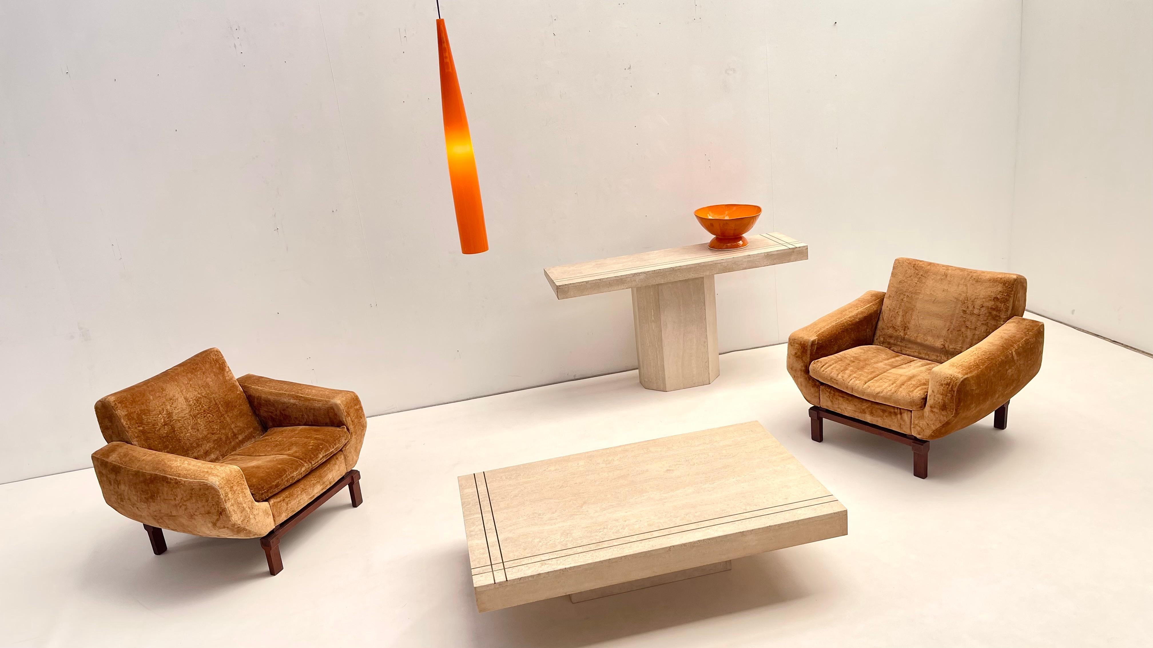 Table basse italienne moderne en travertin Bon état - En vente à Brussels, BE