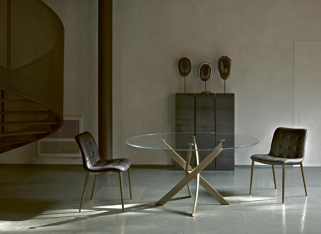 Style international Chaise italienne moderne tapissée de la collection Bontempi Casa en vente