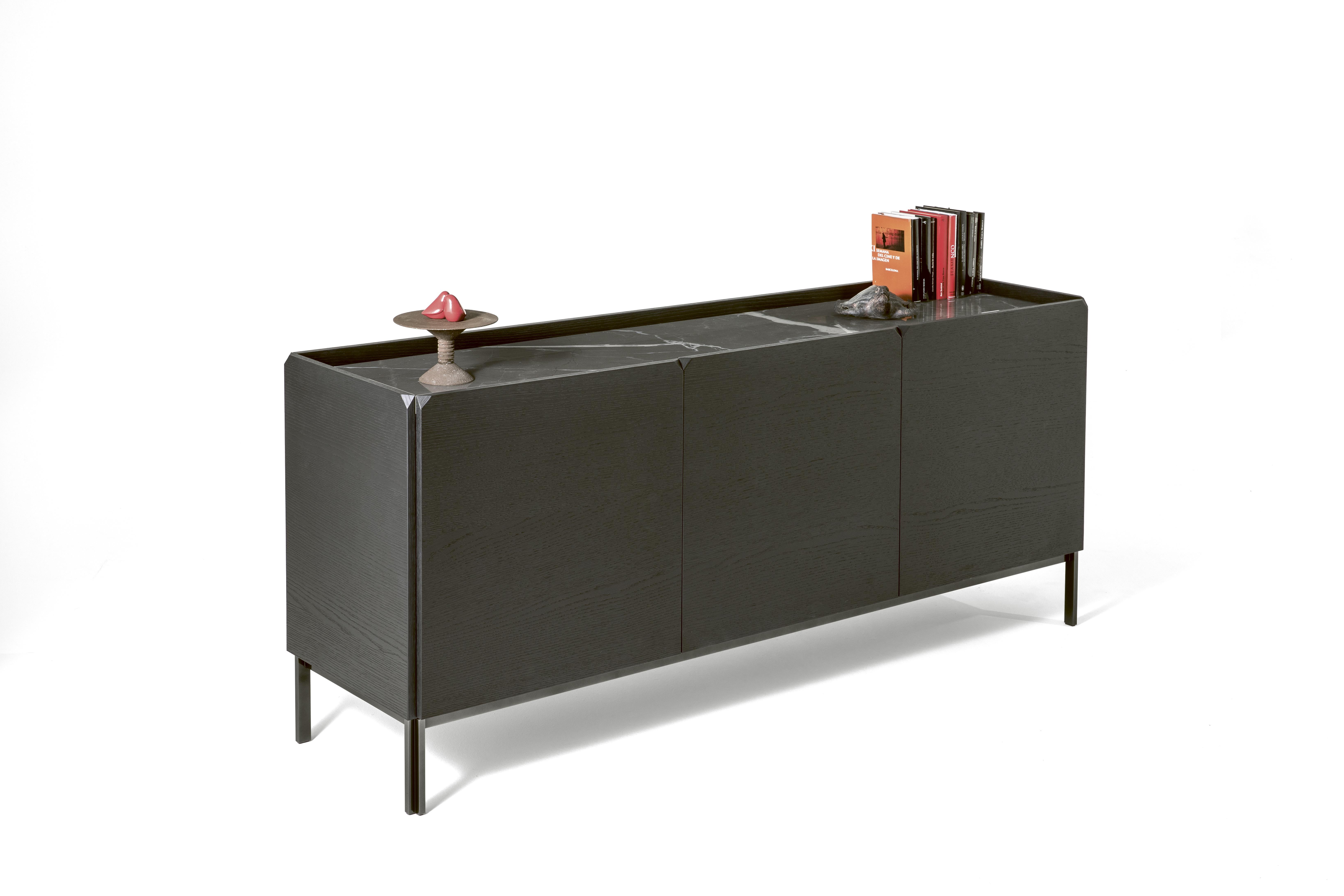 Wooden sideboard with three hinged doors, internal glass shelves, side panels and doors in Charcoal Oak veneer wood. The top is in Glossy Grey White-veined Super Marble, a material created combining Glass and Porcelain Stoneware (mixture of clays