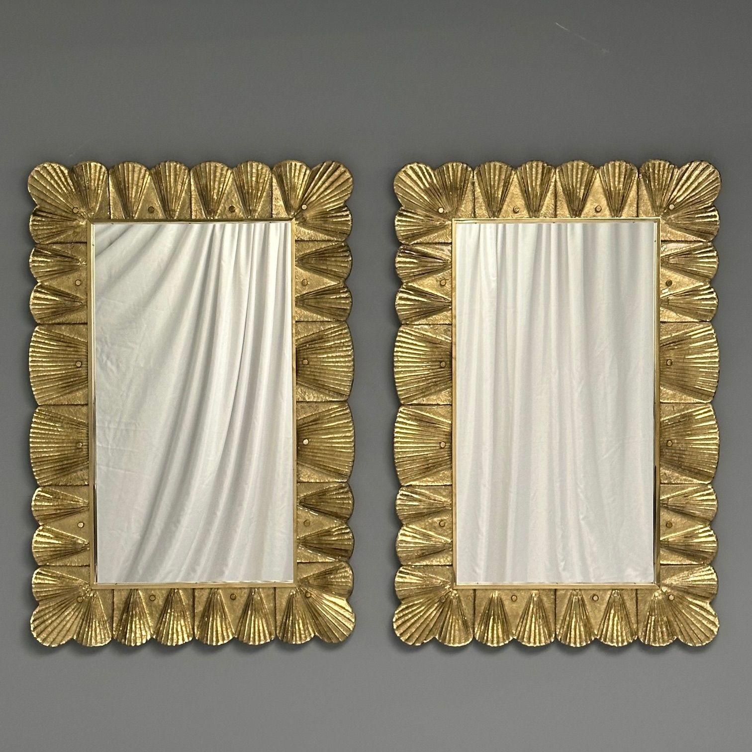 Contemporary, Modern Rectangular Wall Mirrors, Scallop Motif, Murano Glass, Gold Gilt, Italy, 2020s

Pair of rectangular wall mirrors having a scallop motif designed and produced in Italy. Each mirror has holes on the back to be hung either